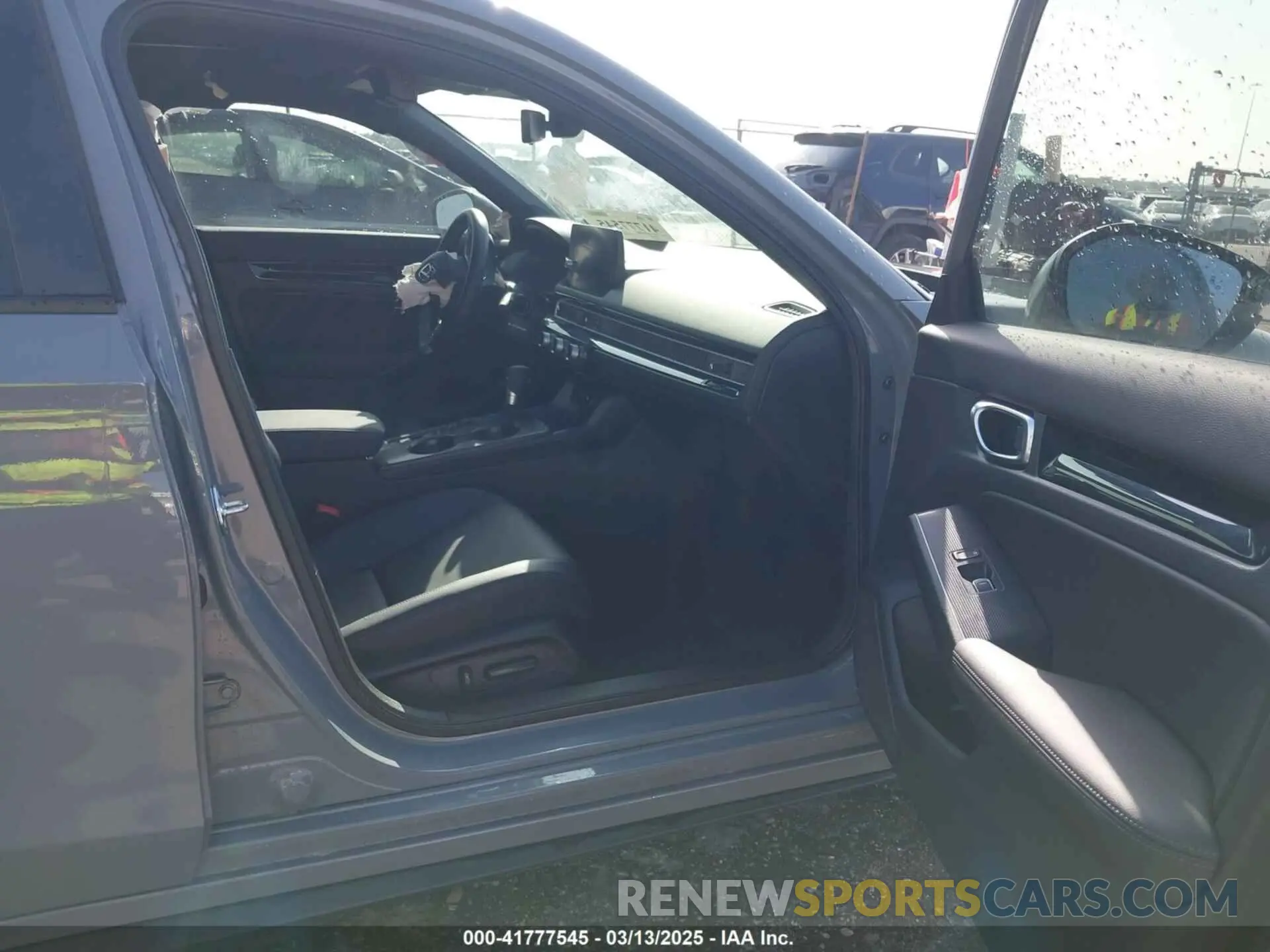 5 Photograph of a damaged car 19XFL4H94SE000539 HONDA CIVIC  HYBRID 2025