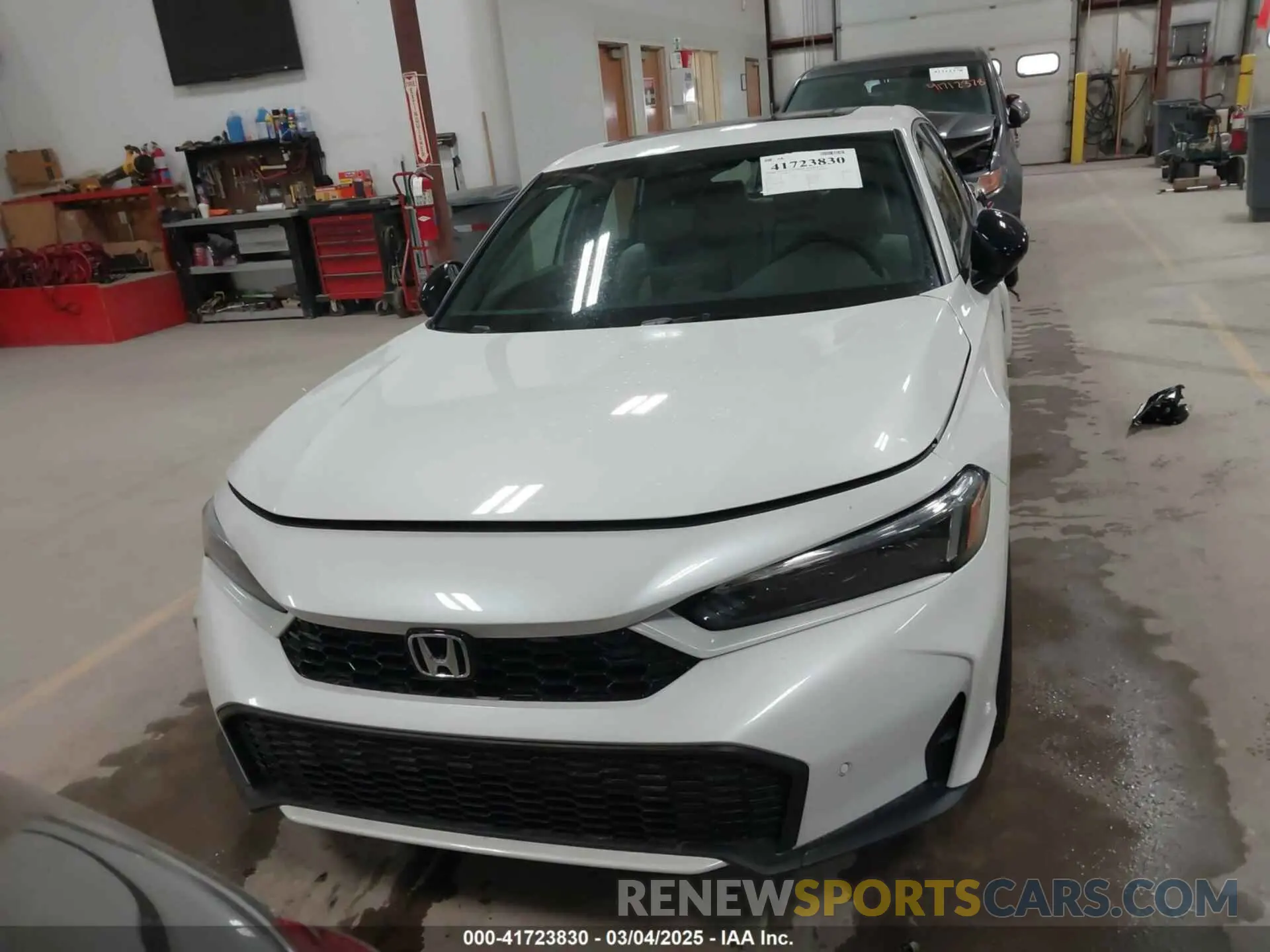 12 Photograph of a damaged car 19XFL4H94SE004879 HONDA CIVIC  HYBRID 2025