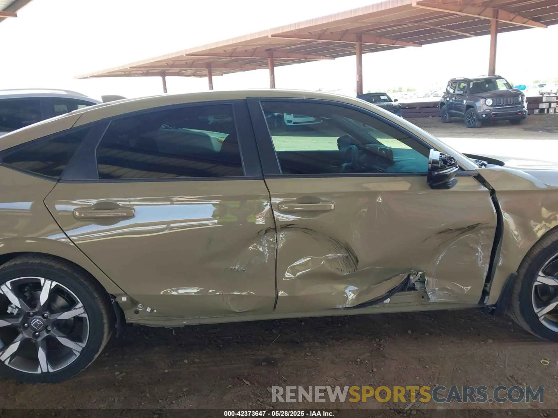 13 Photograph of a damaged car 19XFL4H98SE013231 HONDA CIVIC HYBRID 2025