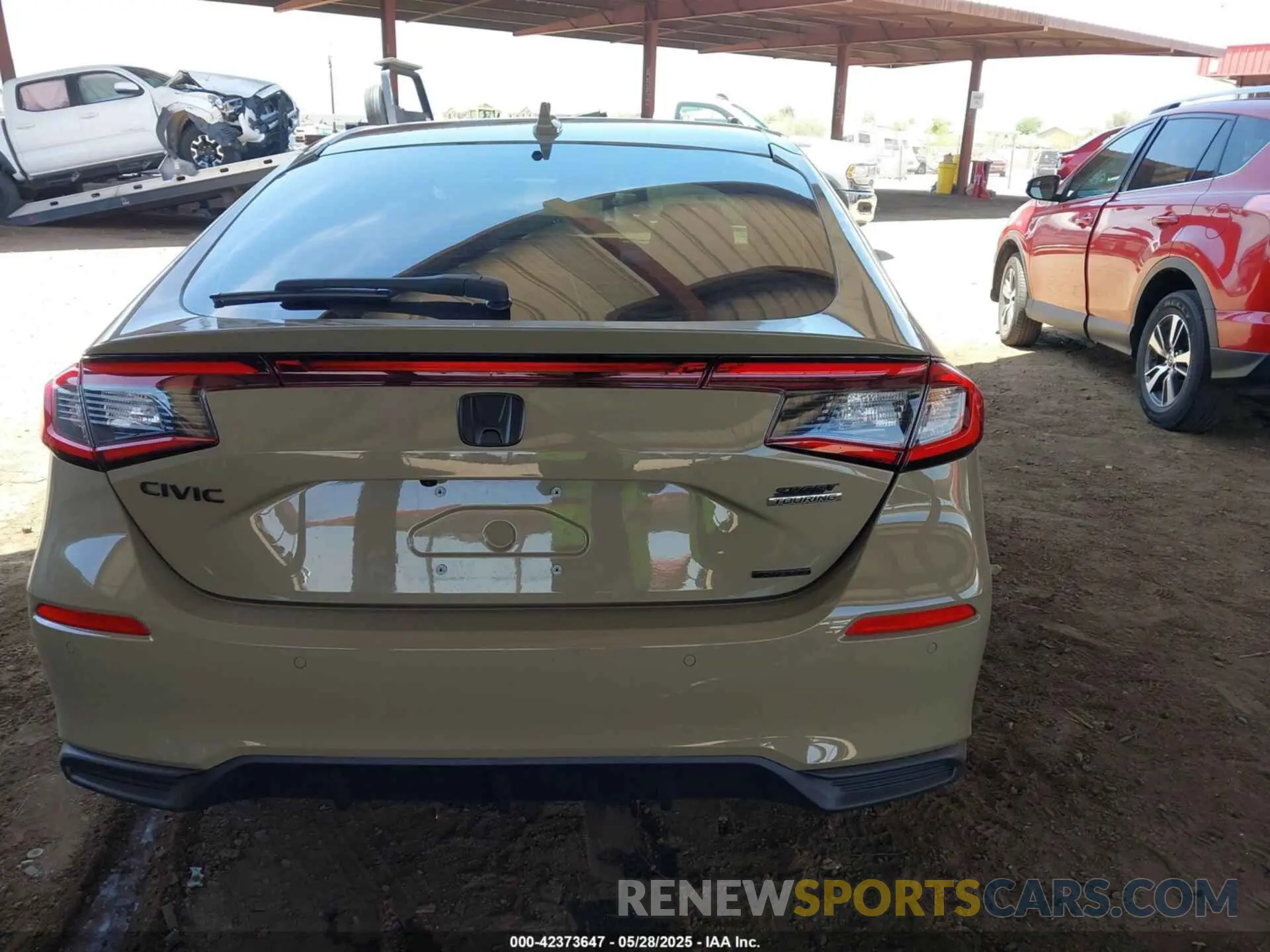 16 Photograph of a damaged car 19XFL4H98SE013231 HONDA CIVIC HYBRID 2025