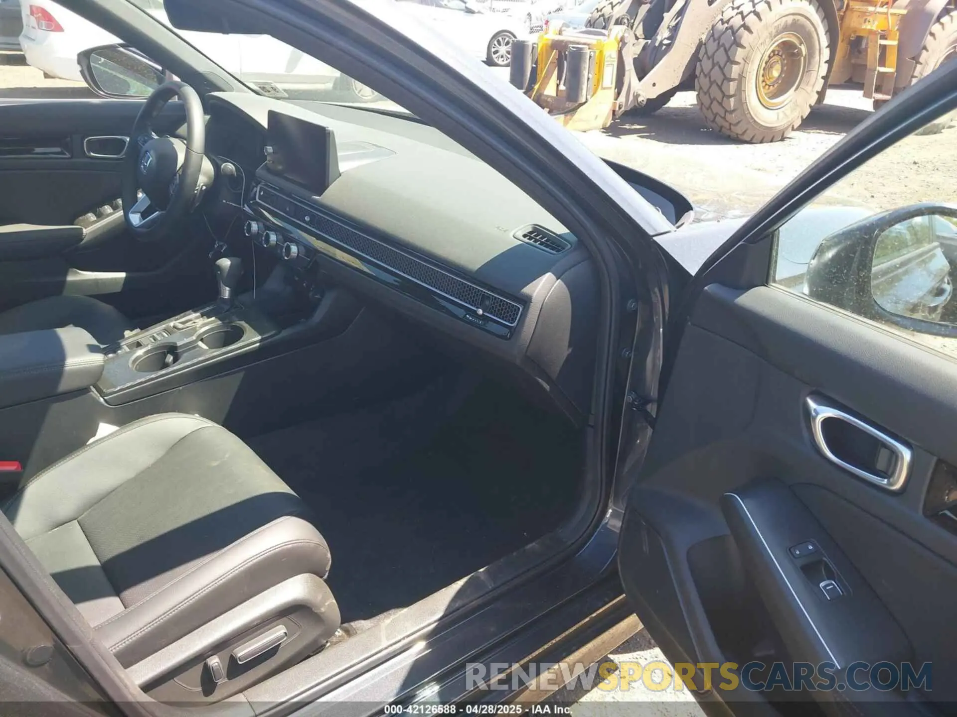 5 Photograph of a damaged car 2HGFE4F81SH303403 HONDA CIVIC  HYBRID 2025