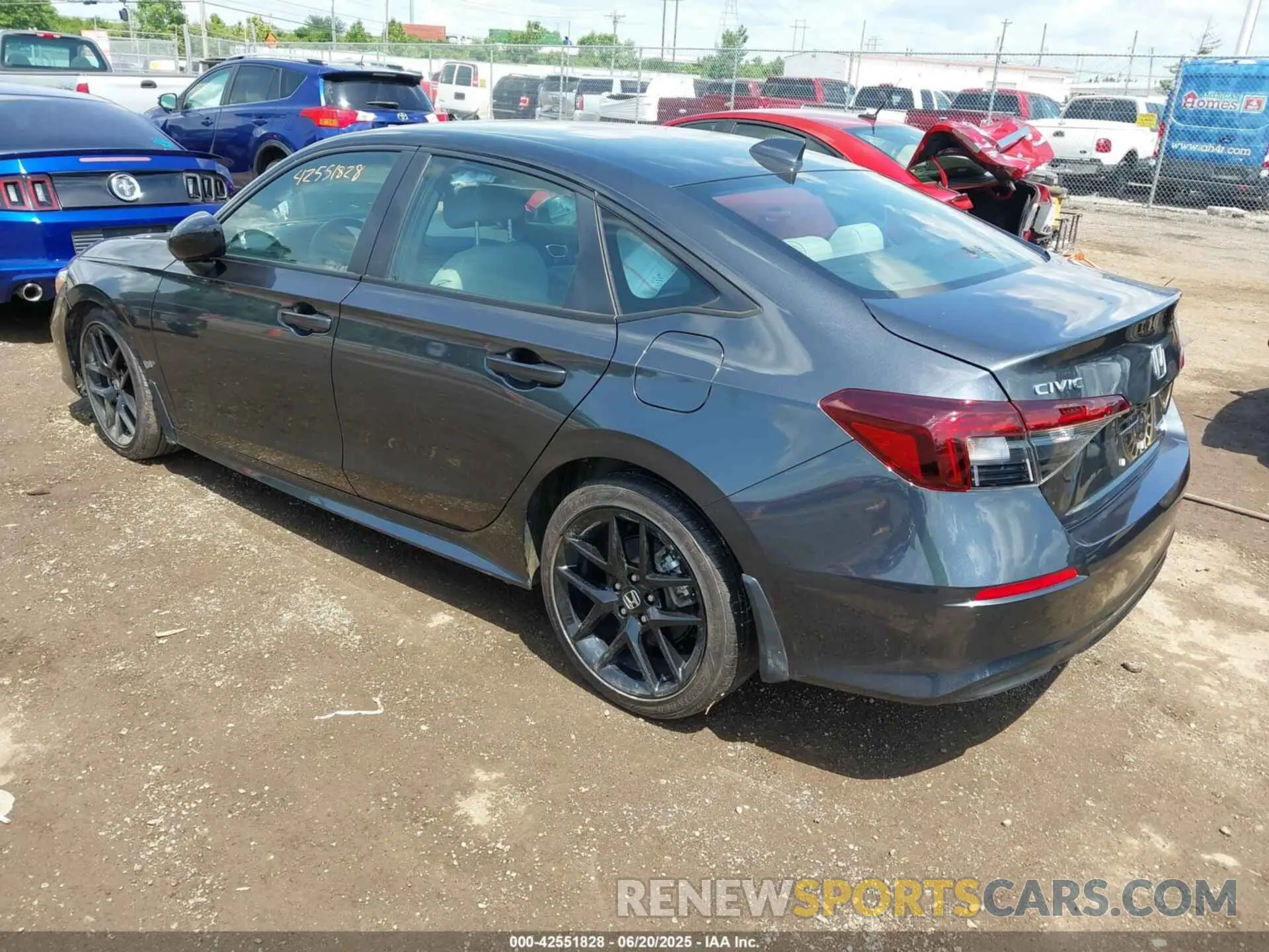 3 Photograph of a damaged car 2HGFE4F82SH311946 HONDA CIVIC HYBRID 2025