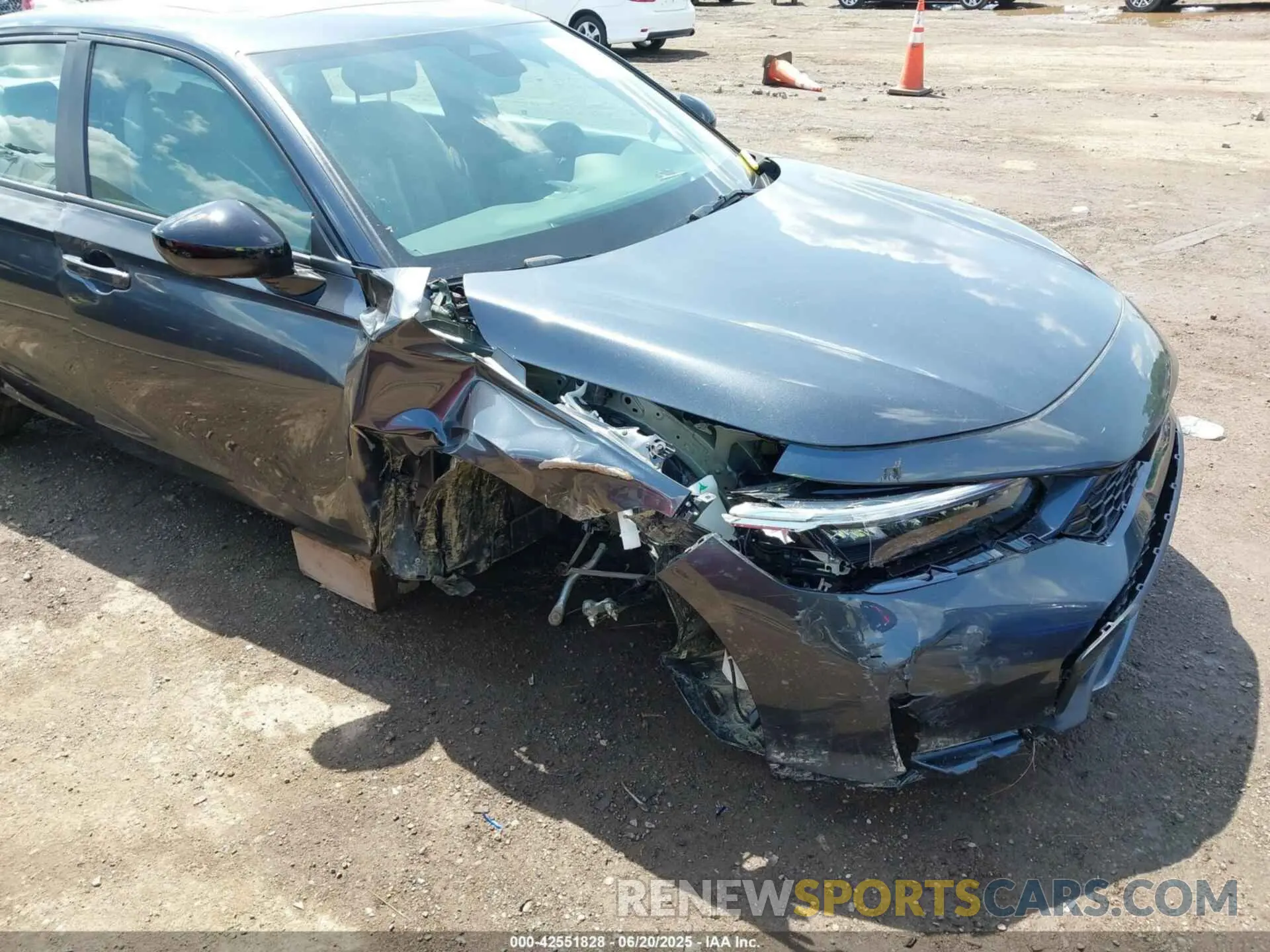 6 Photograph of a damaged car 2HGFE4F82SH311946 HONDA CIVIC HYBRID 2025