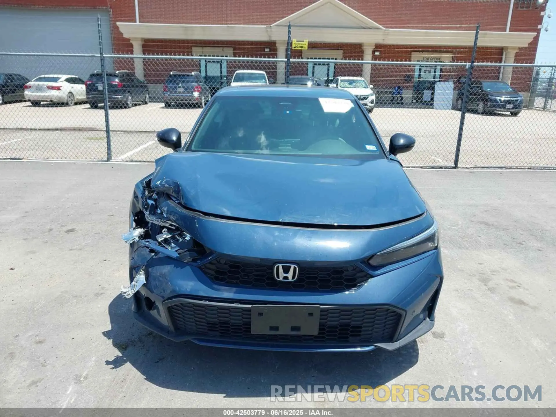 12 Photograph of a damaged car 2HGFE4F82SH318864 HONDA CIVIC HYBRID 2025