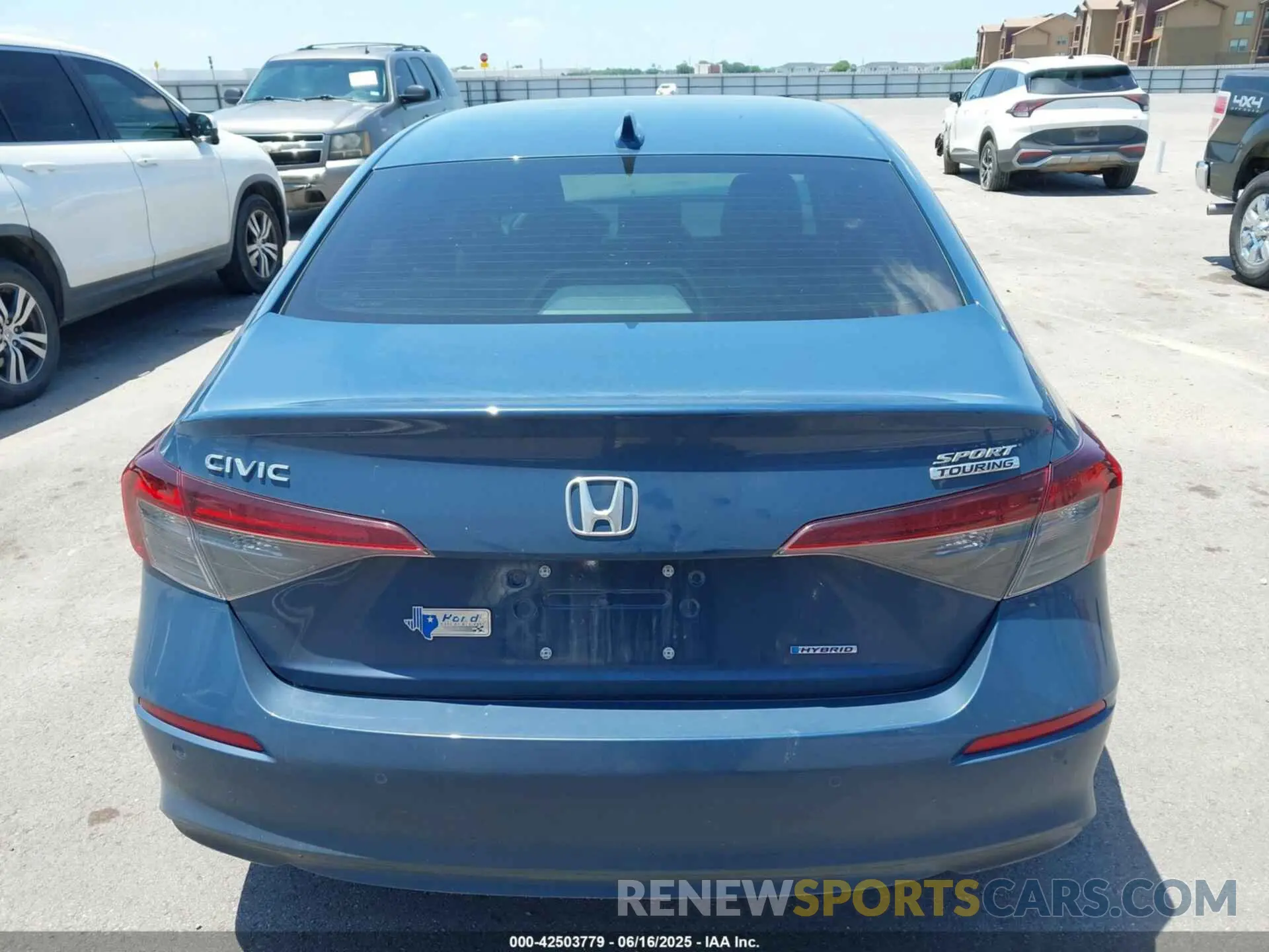 16 Photograph of a damaged car 2HGFE4F82SH318864 HONDA CIVIC HYBRID 2025
