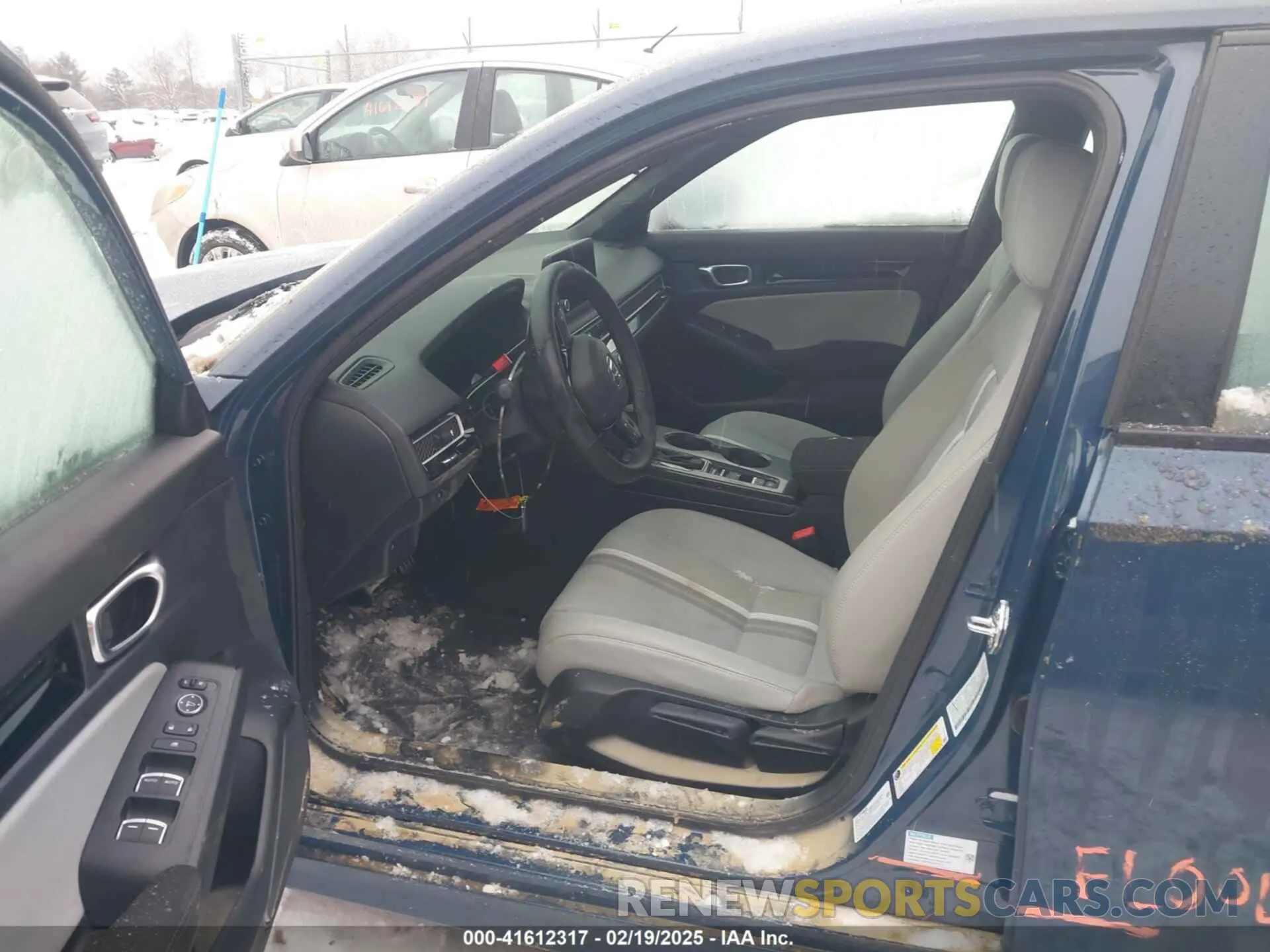 5 Photograph of a damaged car 2HGFE4F82SH320162 HONDA CIVIC  HYBRID 2025