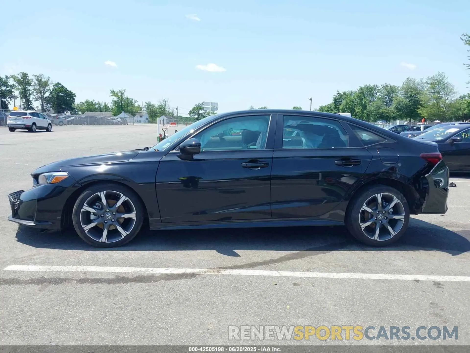 13 Photograph of a damaged car 2HGFE4F83SH340324 HONDA CIVIC HYBRID 2025
