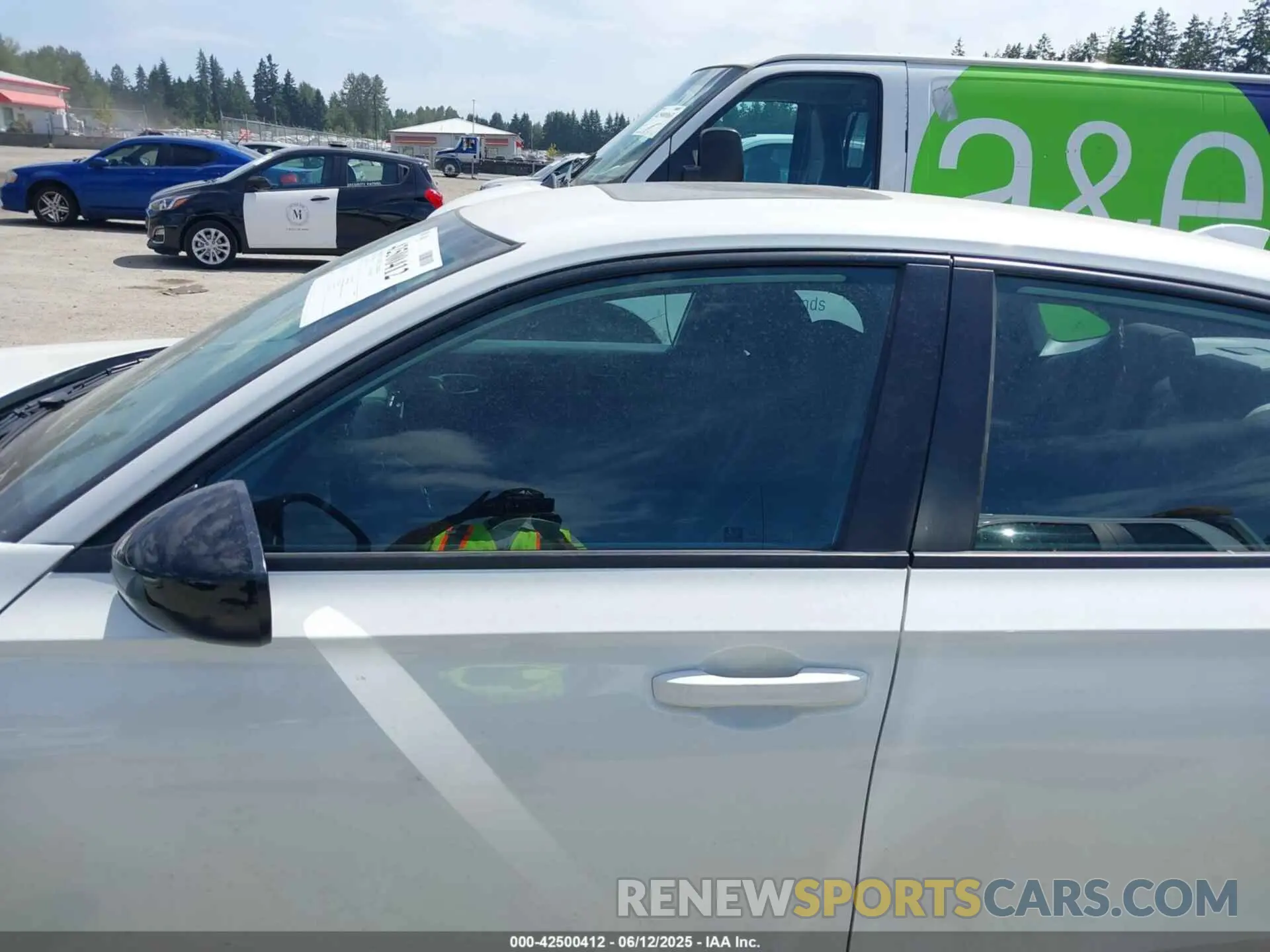 14 Photograph of a damaged car 2HGFE4F84SH332507 HONDA CIVIC HYBRID 2025
