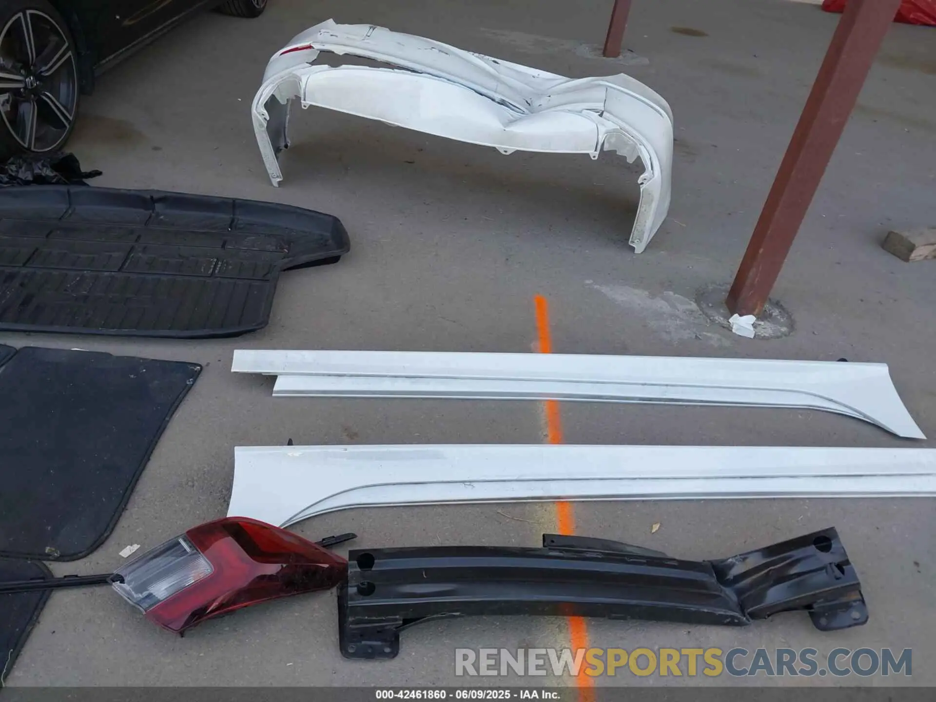 12 Photograph of a damaged car 2HGFE4F85SH322181 HONDA CIVIC HYBRID 2025