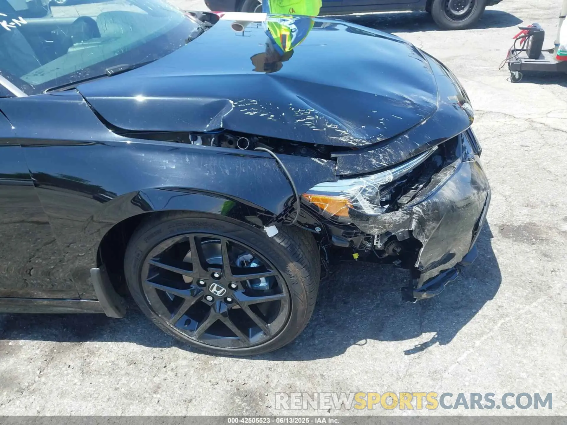 18 Photograph of a damaged car 2HGFE4F86SH350104 HONDA CIVIC HYBRID 2025