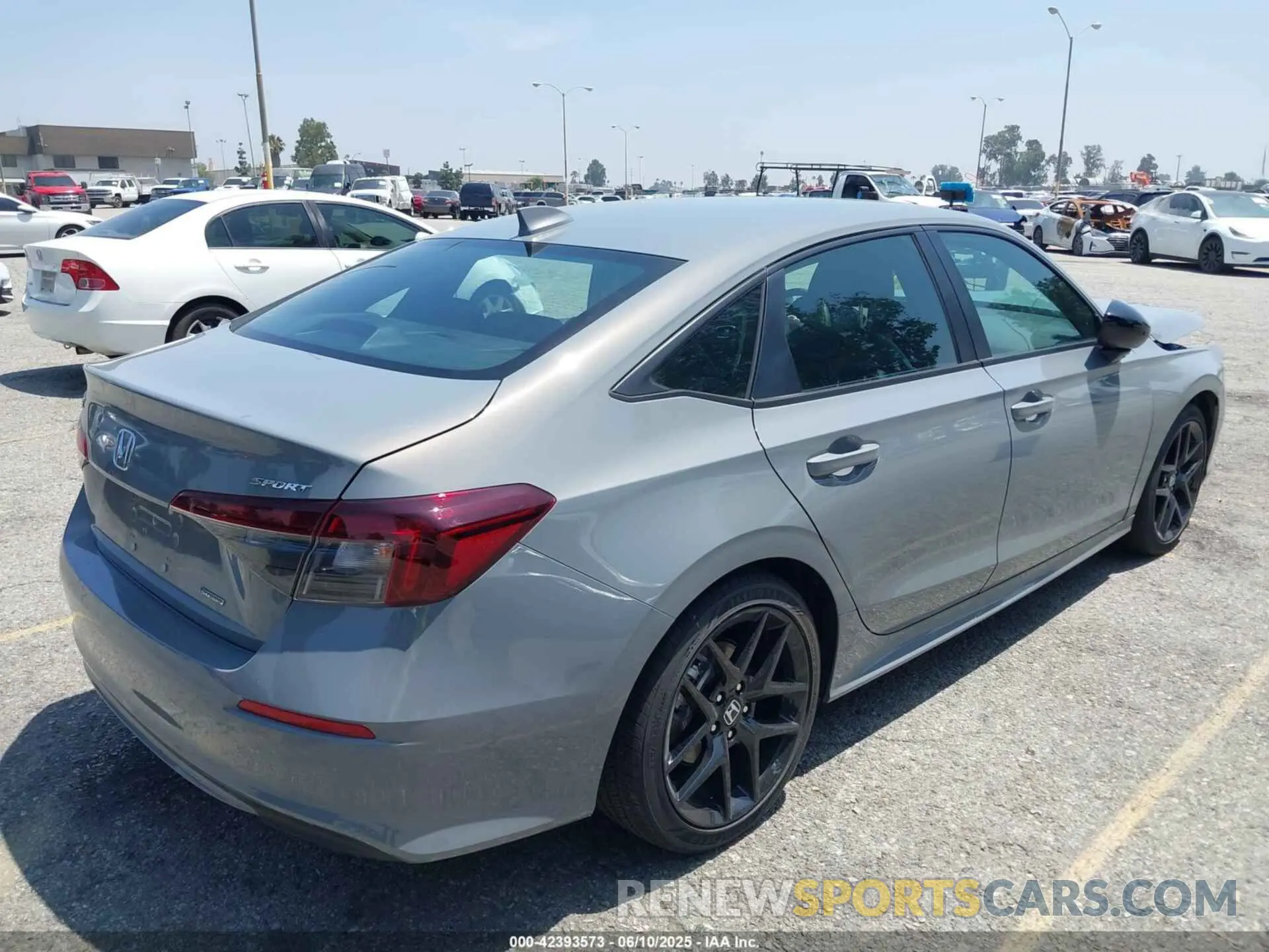 4 Photograph of a damaged car 2HGFE4F87SH332842 HONDA CIVIC HYBRID 2025