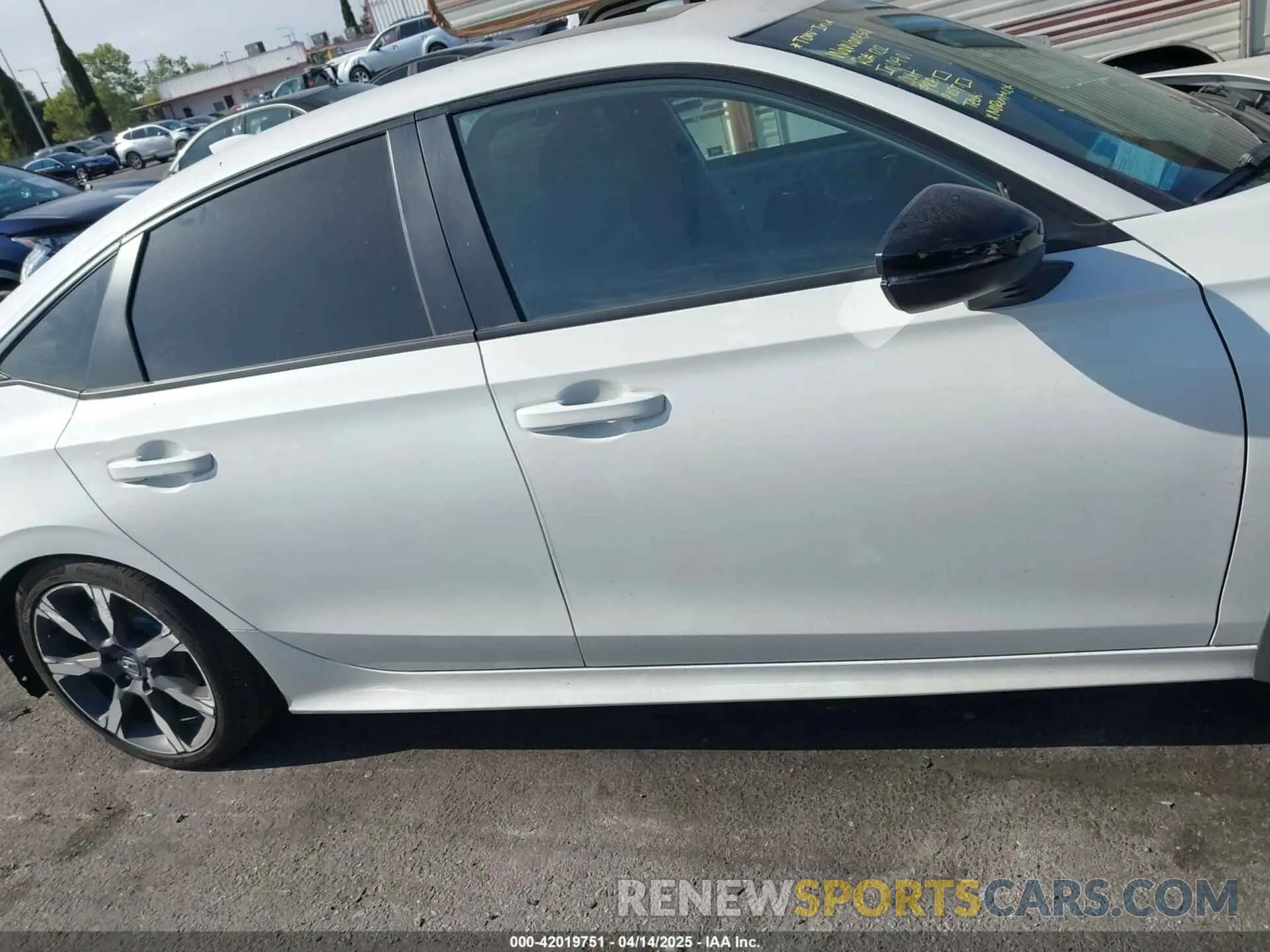 14 Photograph of a damaged car 2HGFE4F88SH318108 HONDA CIVIC  HYBRID 2025