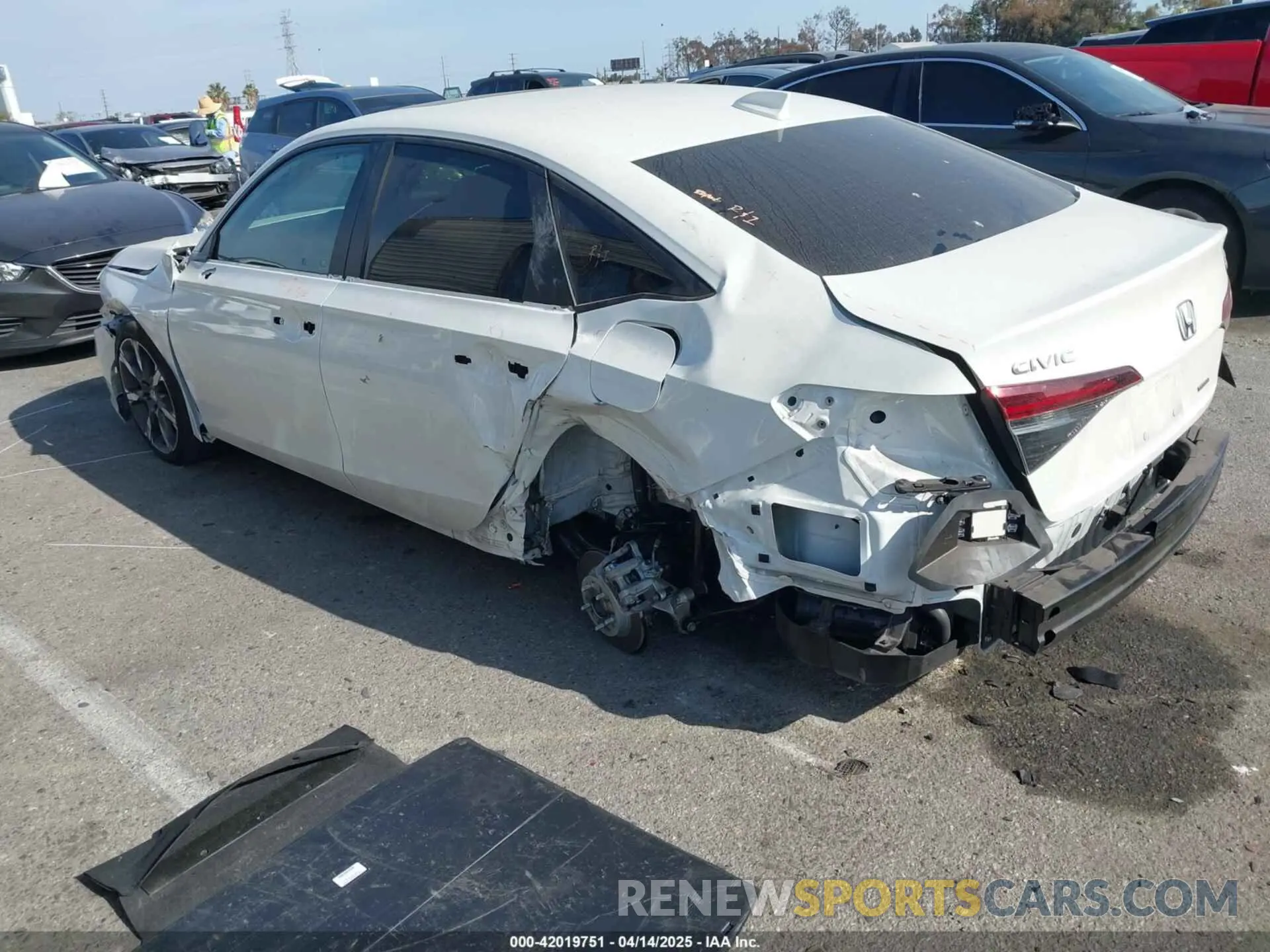 3 Photograph of a damaged car 2HGFE4F88SH318108 HONDA CIVIC  HYBRID 2025
