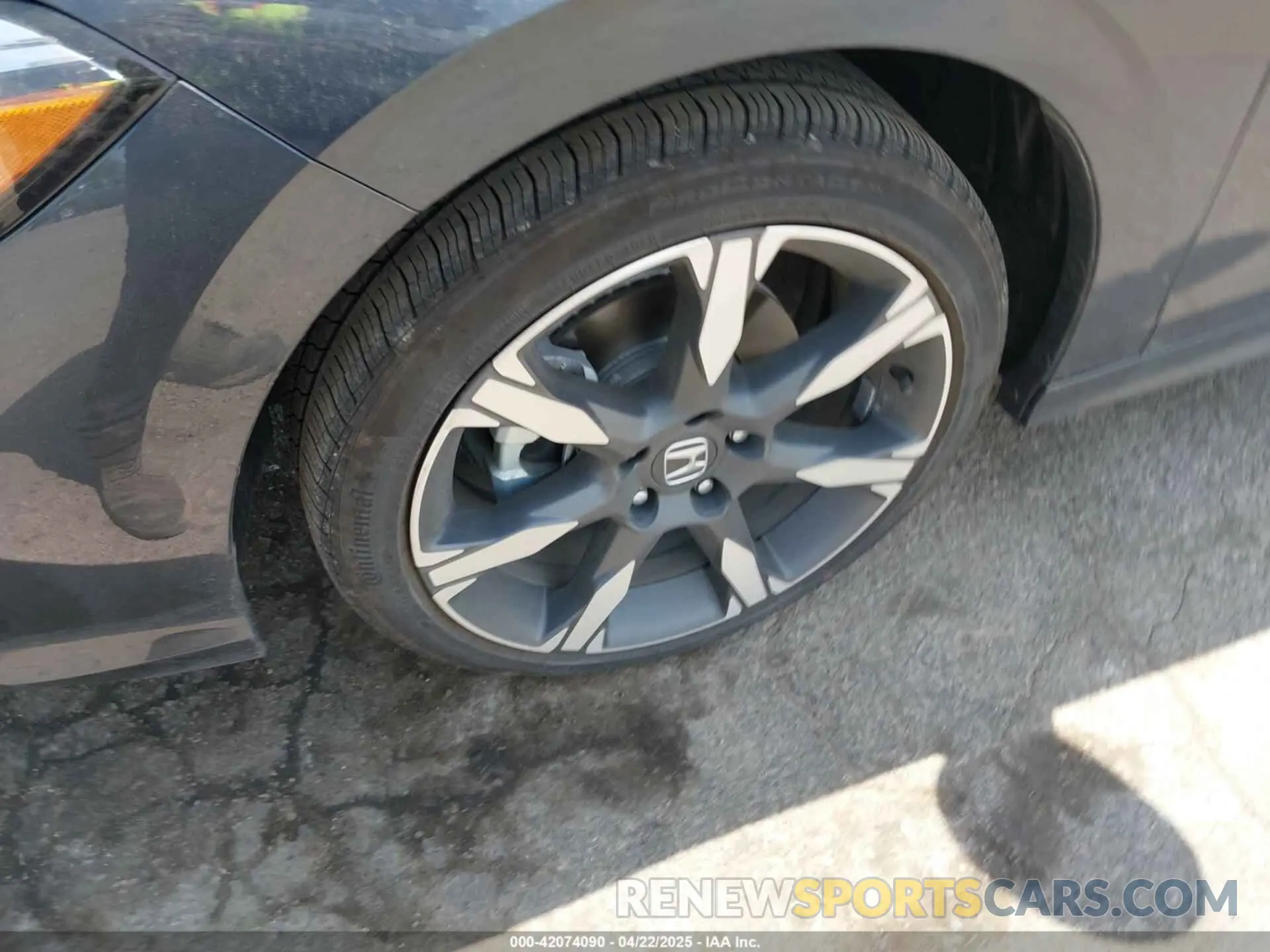 12 Photograph of a damaged car 2HGFE4F88SH321817 HONDA CIVIC  HYBRID 2025