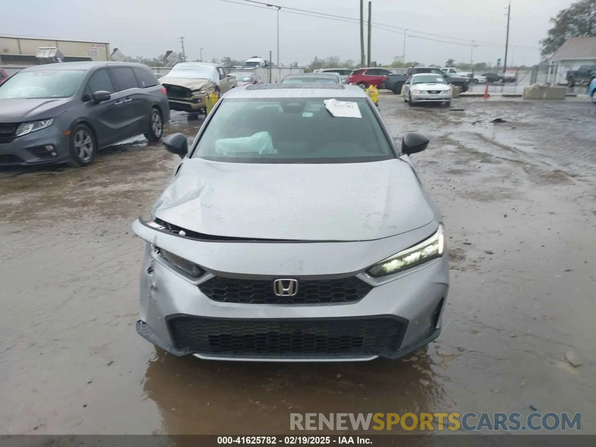 11 Photograph of a damaged car 2HGFE4F89SH323964 HONDA CIVIC  HYBRID 2025
