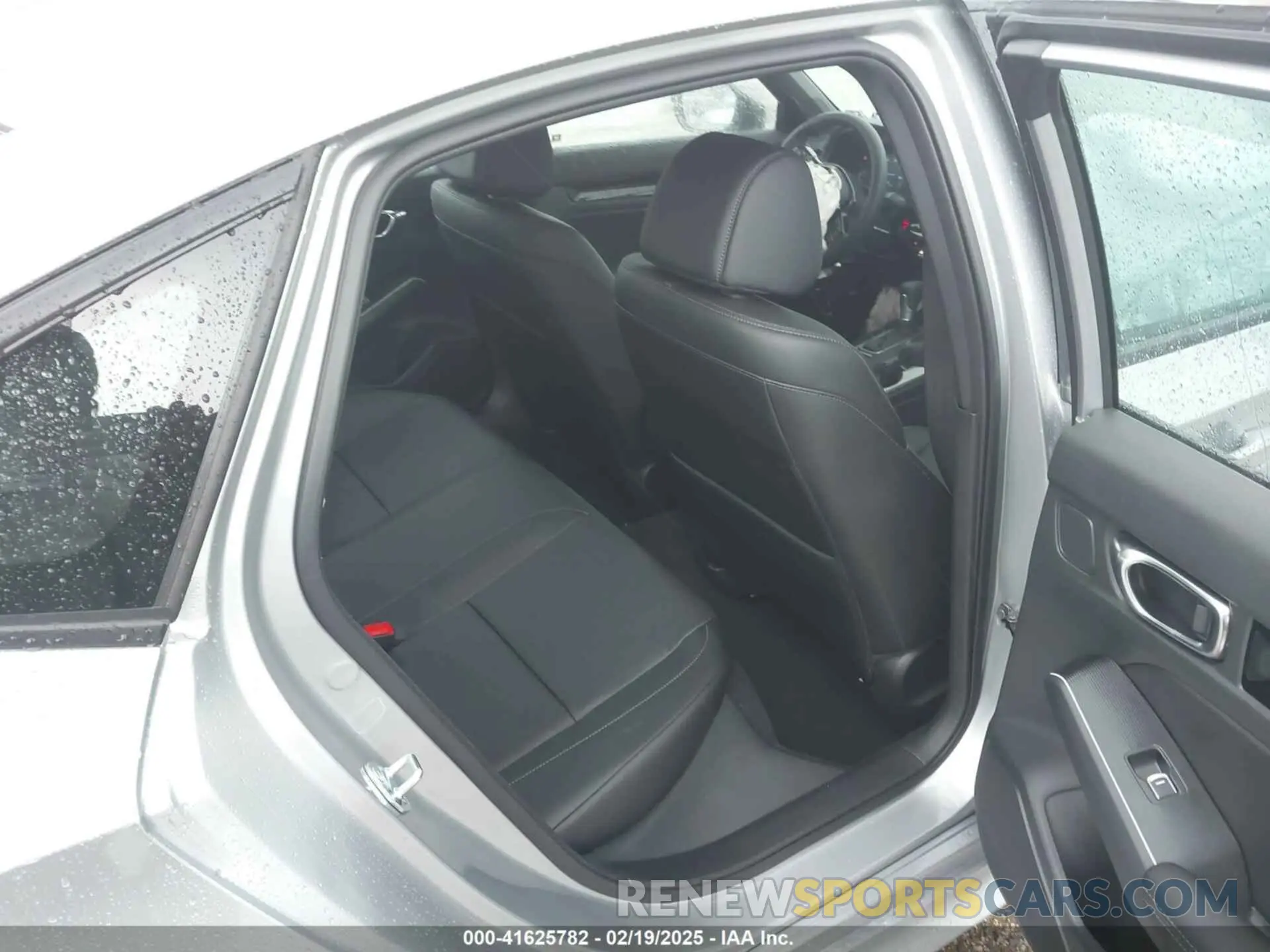 8 Photograph of a damaged car 2HGFE4F89SH323964 HONDA CIVIC  HYBRID 2025