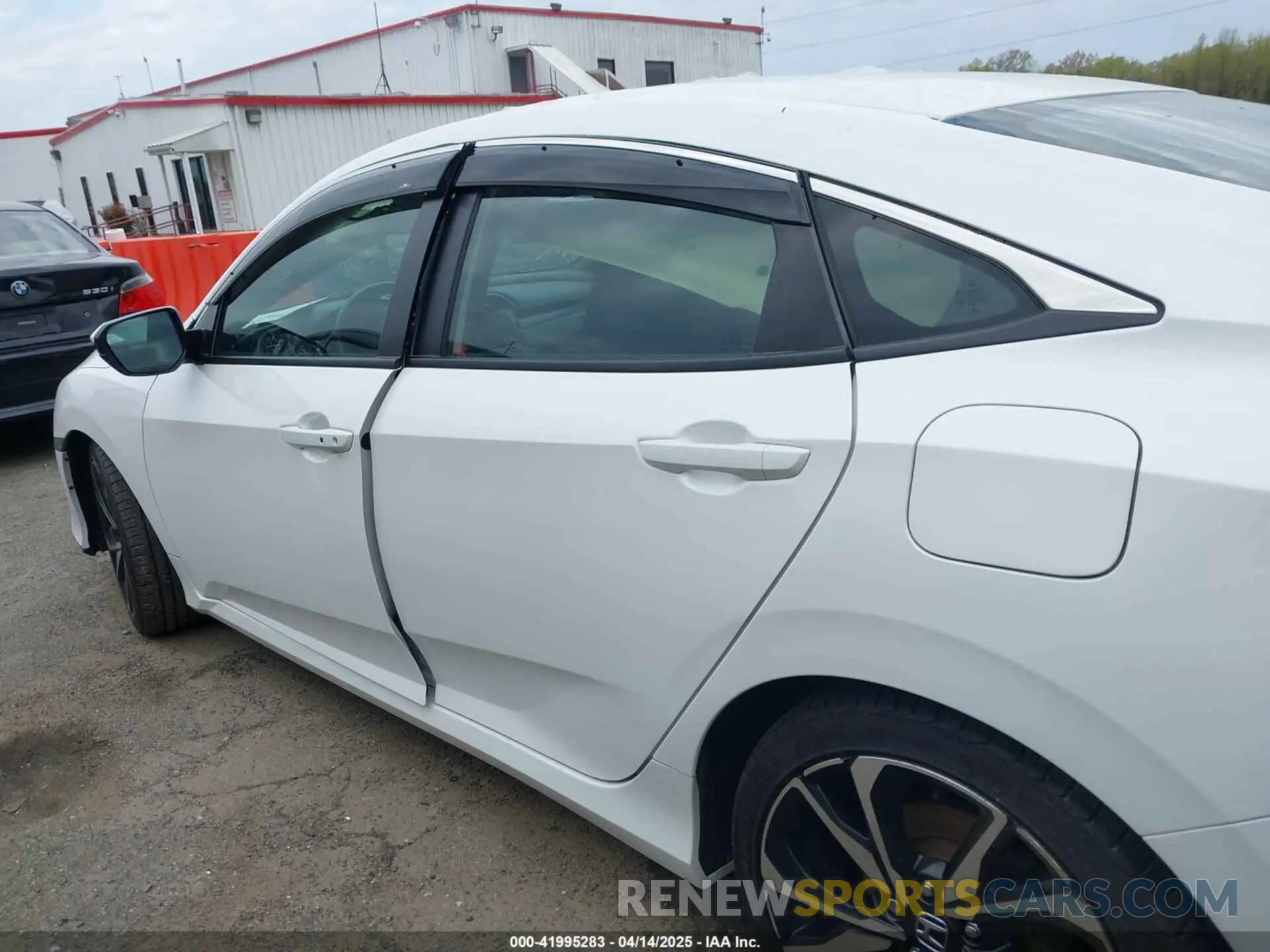 14 Photograph of a damaged car 2HGFC1E50KH706204 HONDA CIVIC SI 2019