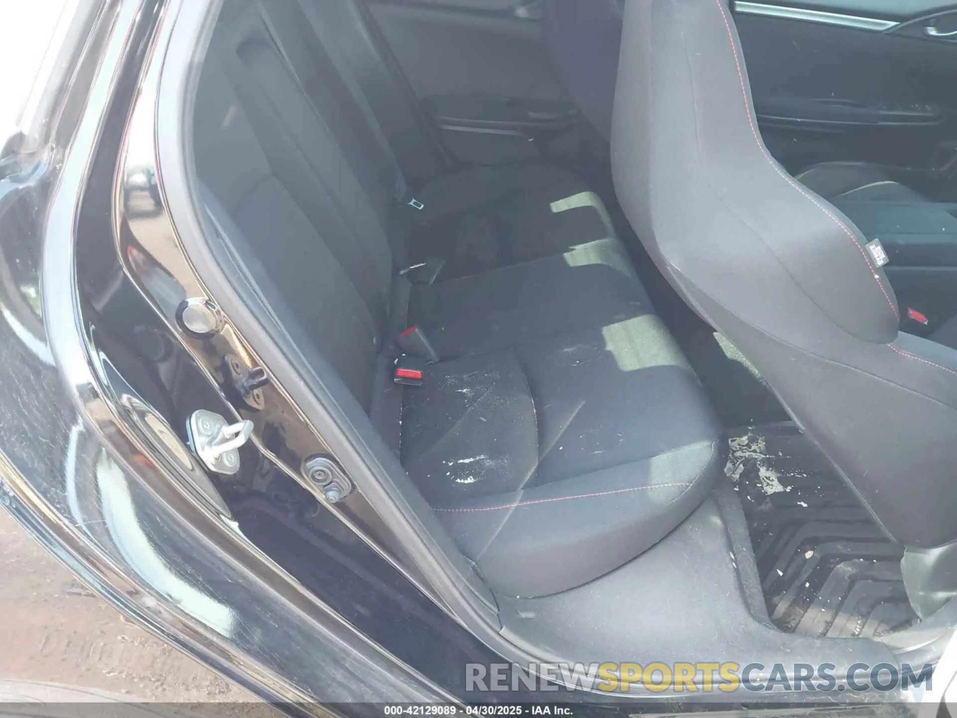 8 Photograph of a damaged car 2HGFC1E51KH703537 HONDA CIVIC SI 2019