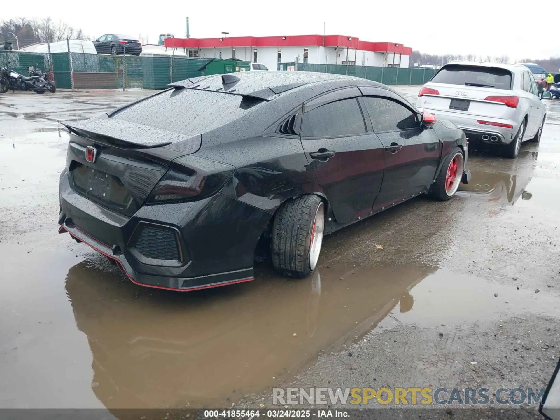 4 Photograph of a damaged car 2HGFC1E51KH704185 HONDA CIVIC SI 2019