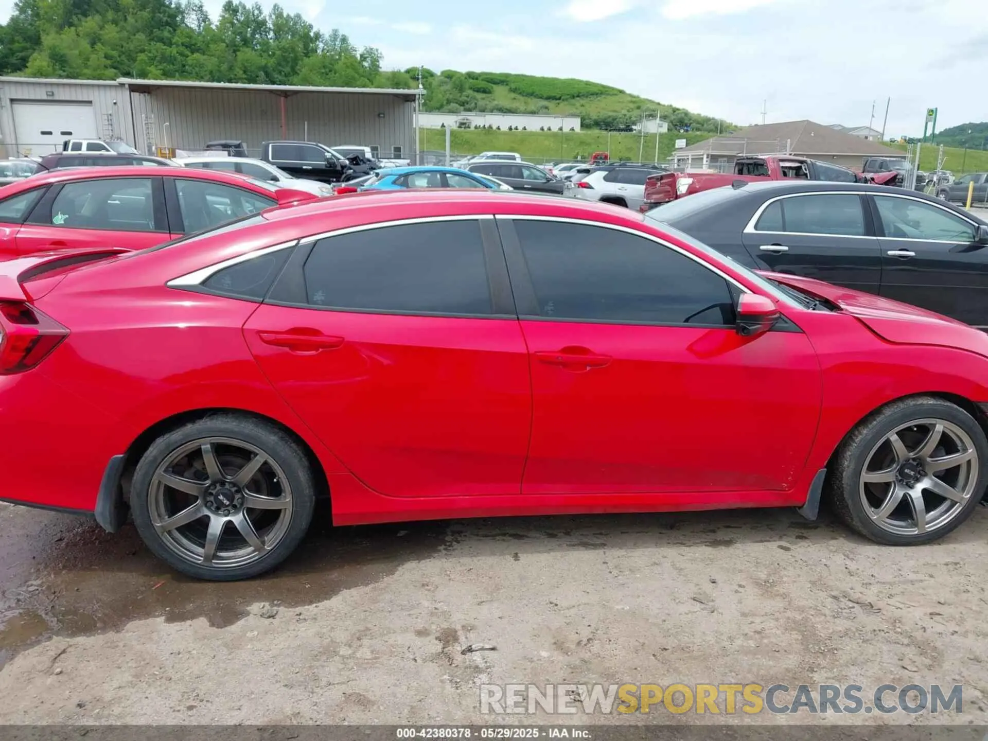 13 Photograph of a damaged car 2HGFC1E55KH701578 HONDA CIVIC SI 2019