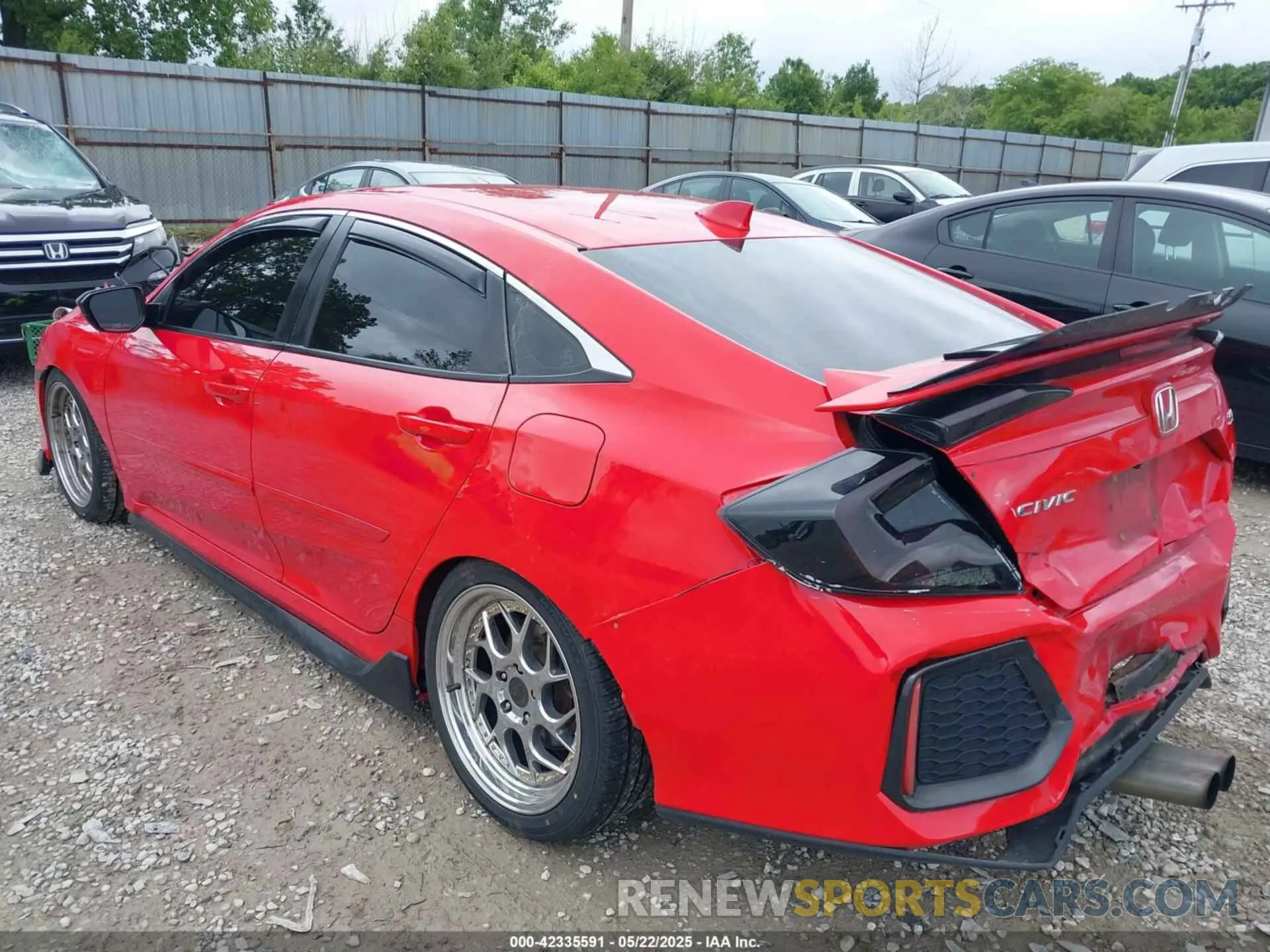 3 Photograph of a damaged car 2HGFC1E56KH705042 HONDA CIVIC SI 2019