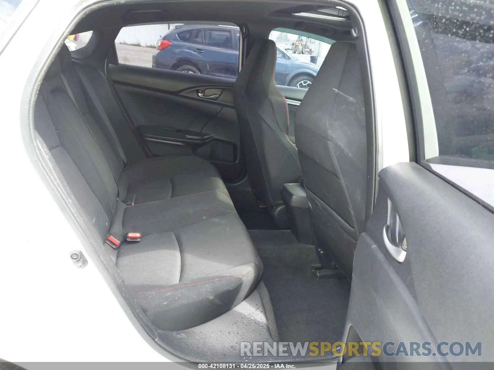 8 Photograph of a damaged car 2HGFC1E58KH707715 HONDA CIVIC SI 2019