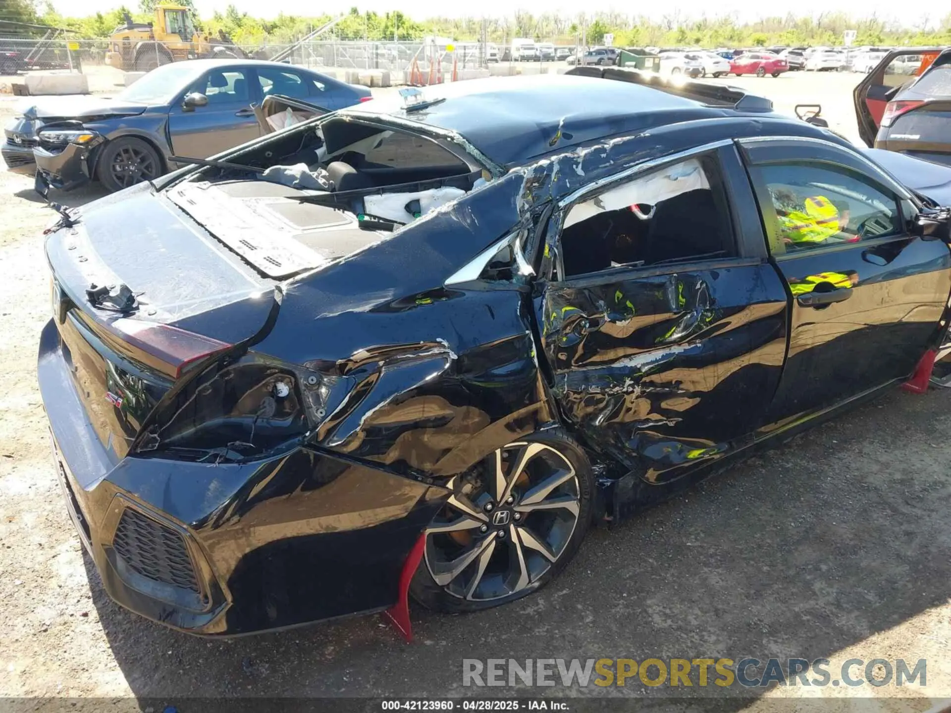 14 Photograph of a damaged car 2HGFC1E5XKH705996 HONDA CIVIC SI 2019