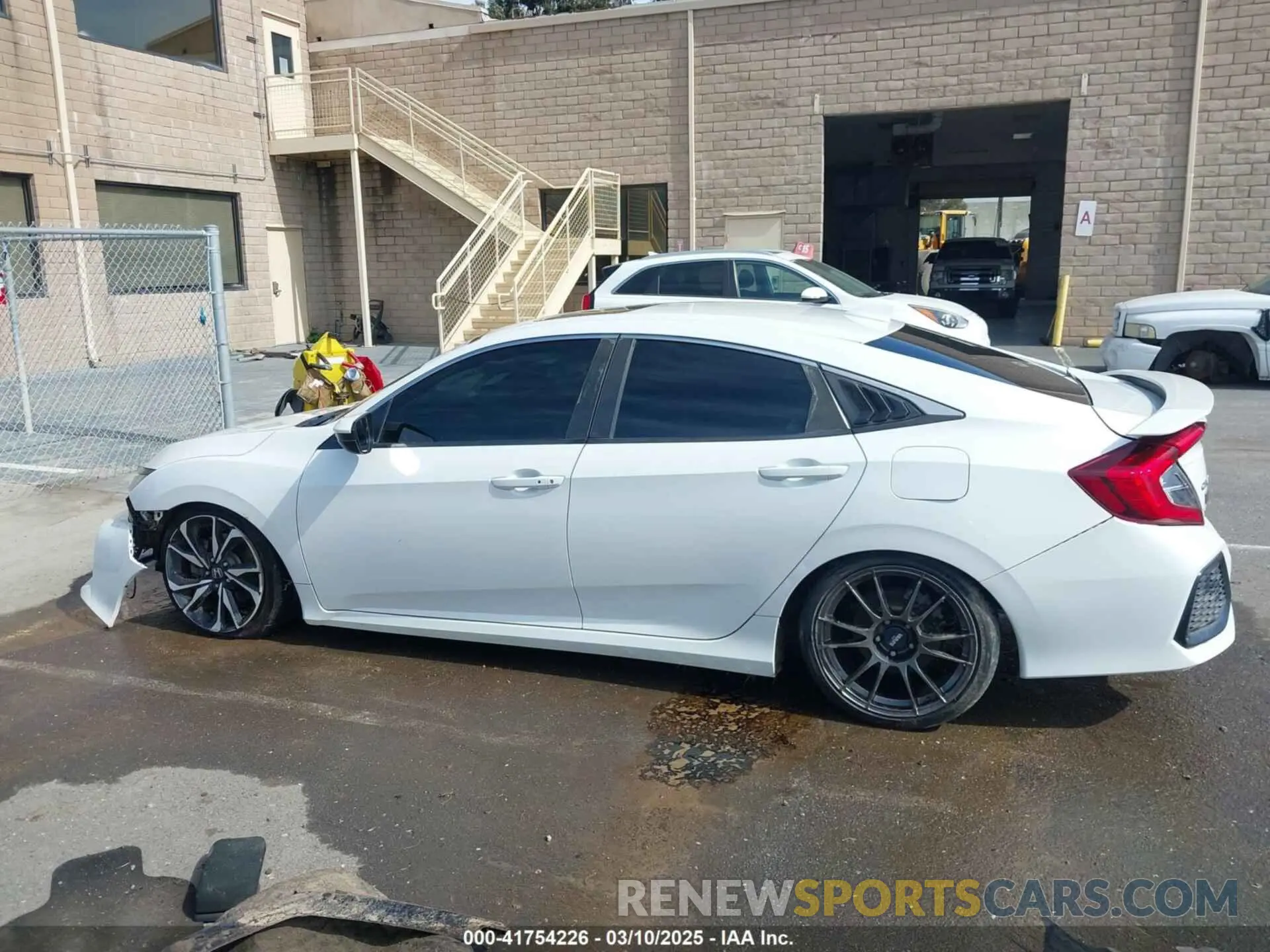 15 Photograph of a damaged car 2HGFC1E5XKH707473 HONDA CIVIC SI 2019