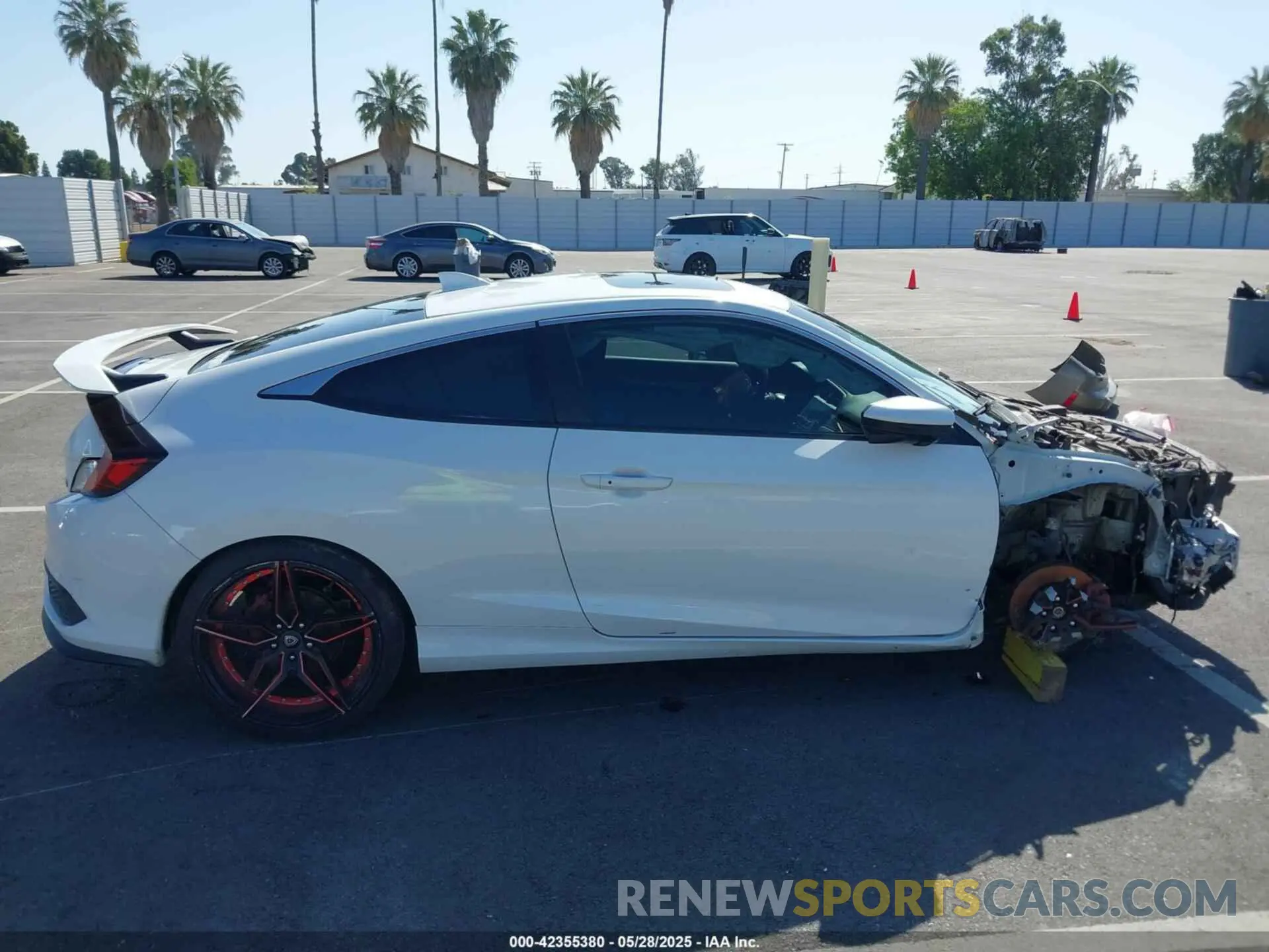 14 Photograph of a damaged car 2HGFC3A50KH750169 HONDA CIVIC SI 2019