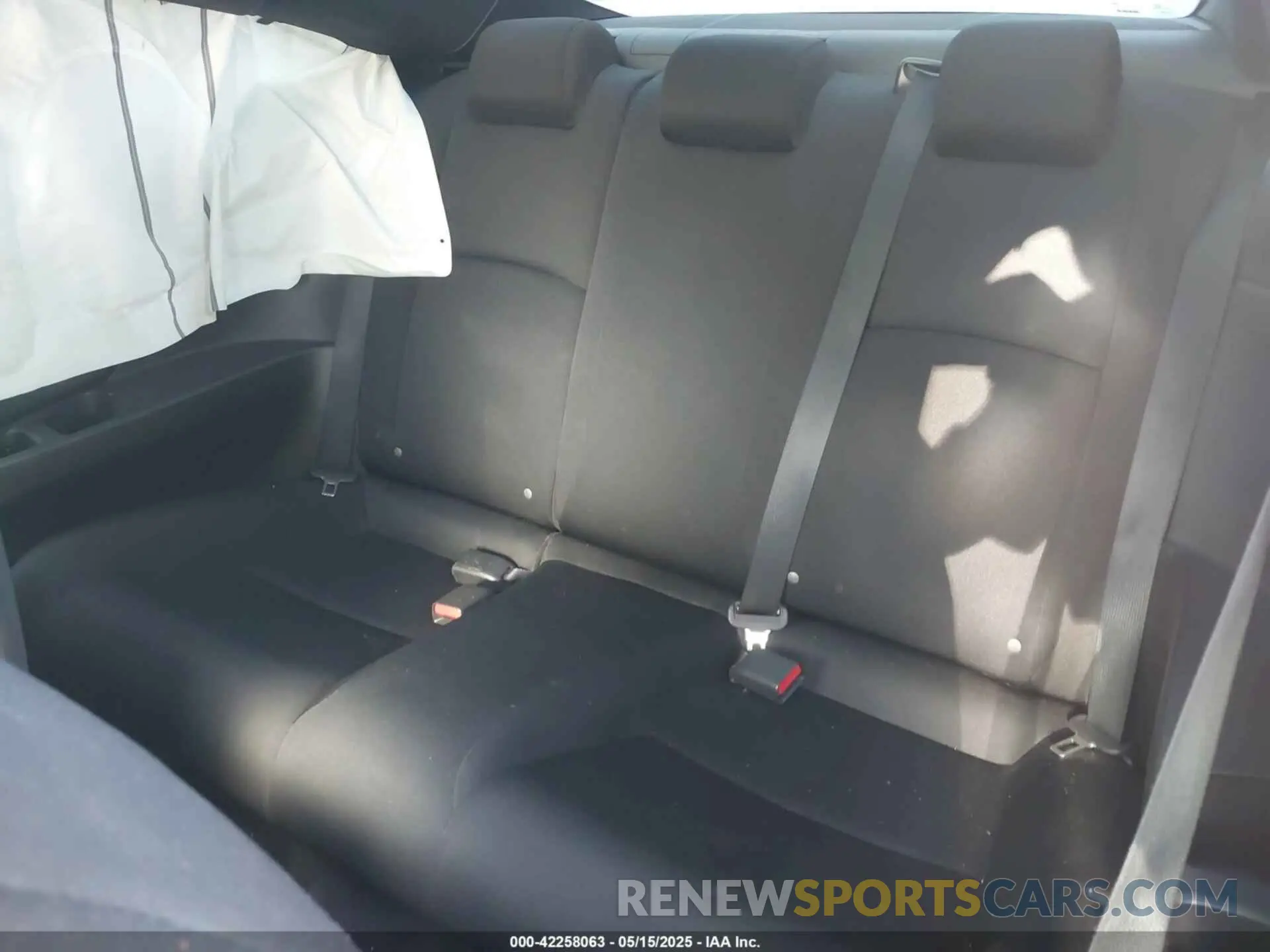 8 Photograph of a damaged car 2HGFC3A50KH752231 HONDA CIVIC SI 2019