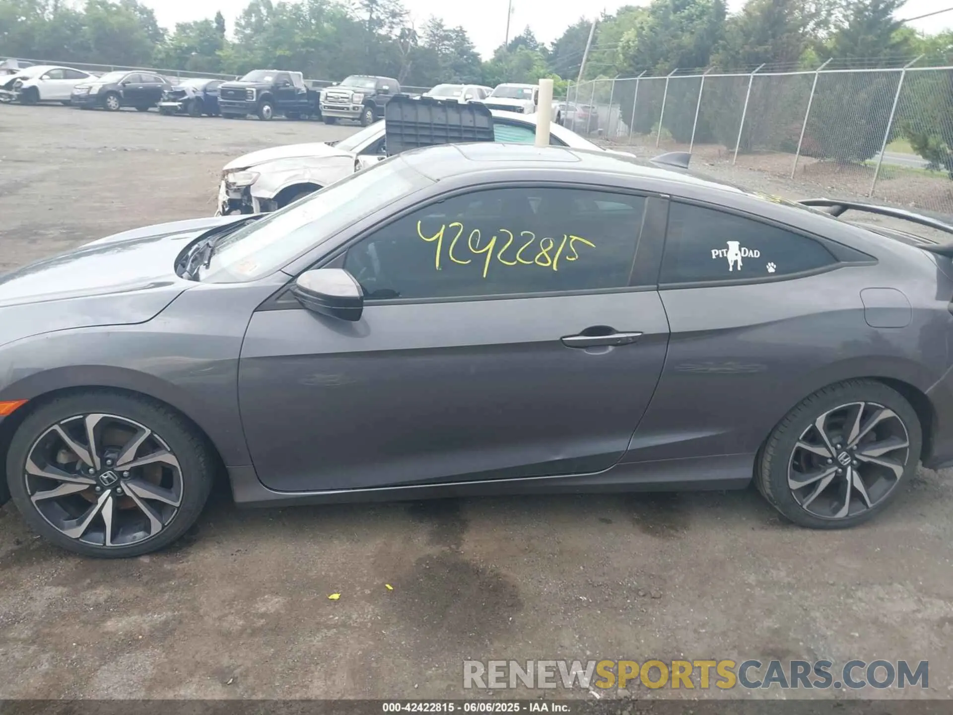 14 Photograph of a damaged car 2HGFC3A53KH752062 HONDA CIVIC SI 2019