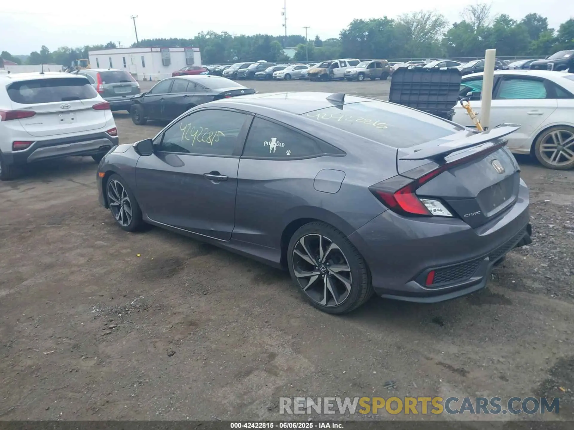 3 Photograph of a damaged car 2HGFC3A53KH752062 HONDA CIVIC SI 2019