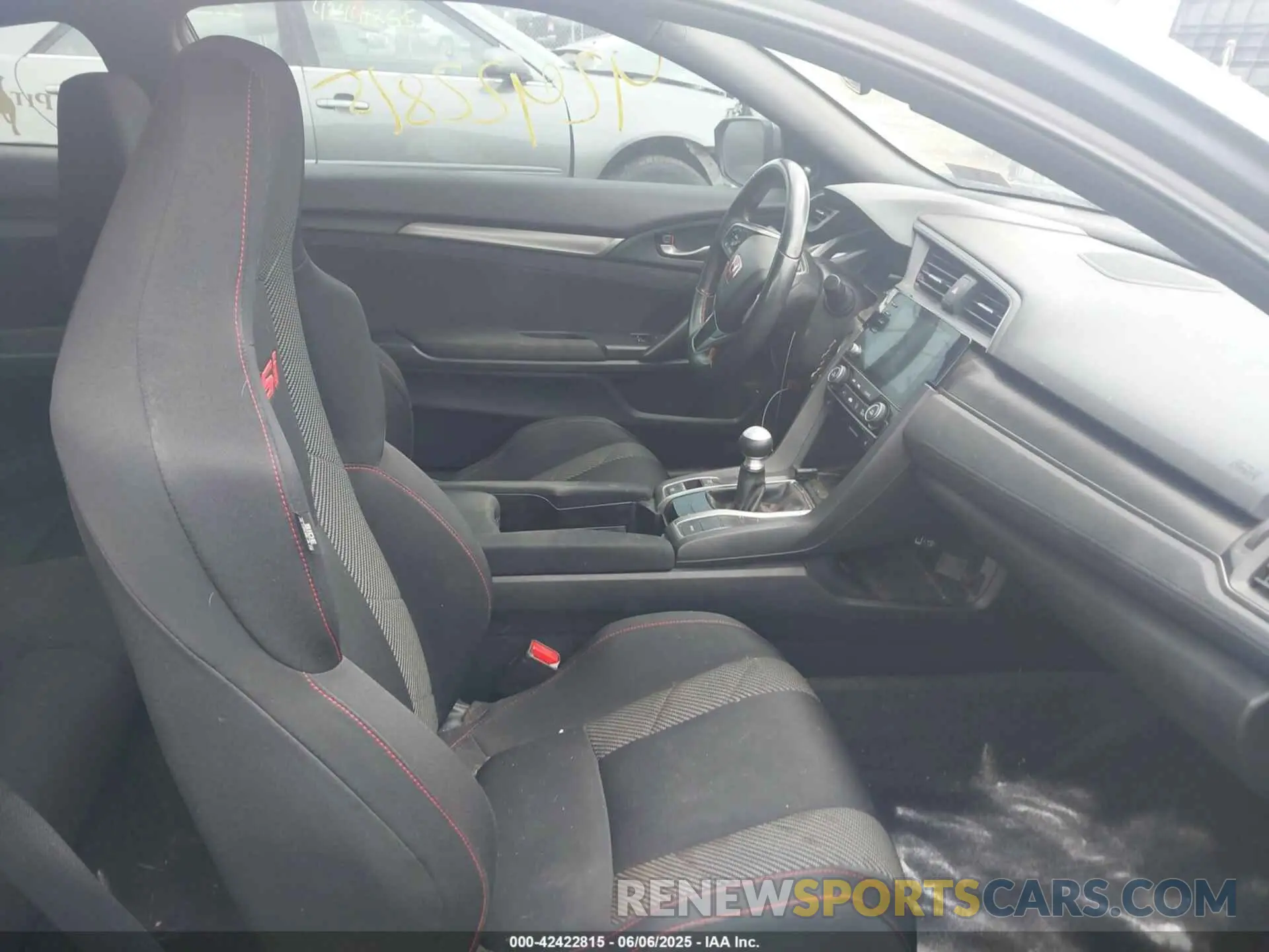 5 Photograph of a damaged car 2HGFC3A53KH752062 HONDA CIVIC SI 2019