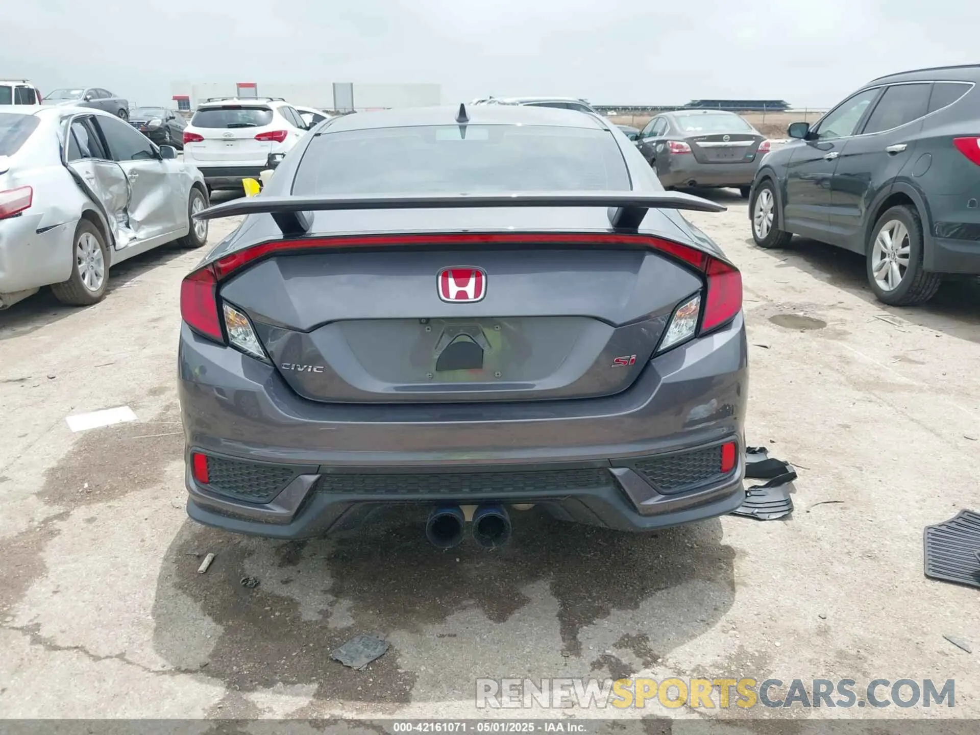16 Photograph of a damaged car 2HGFC3A54KH755116 HONDA CIVIC SI 2019