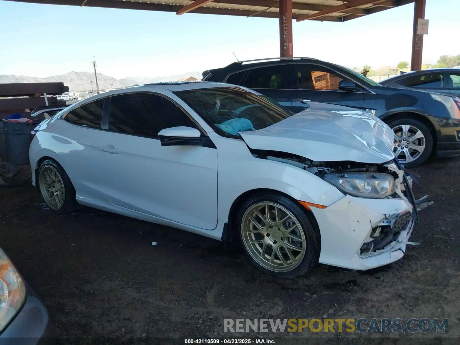 1 Photograph of a damaged car 2HGFC3A55KH755223 HONDA CIVIC SI 2019