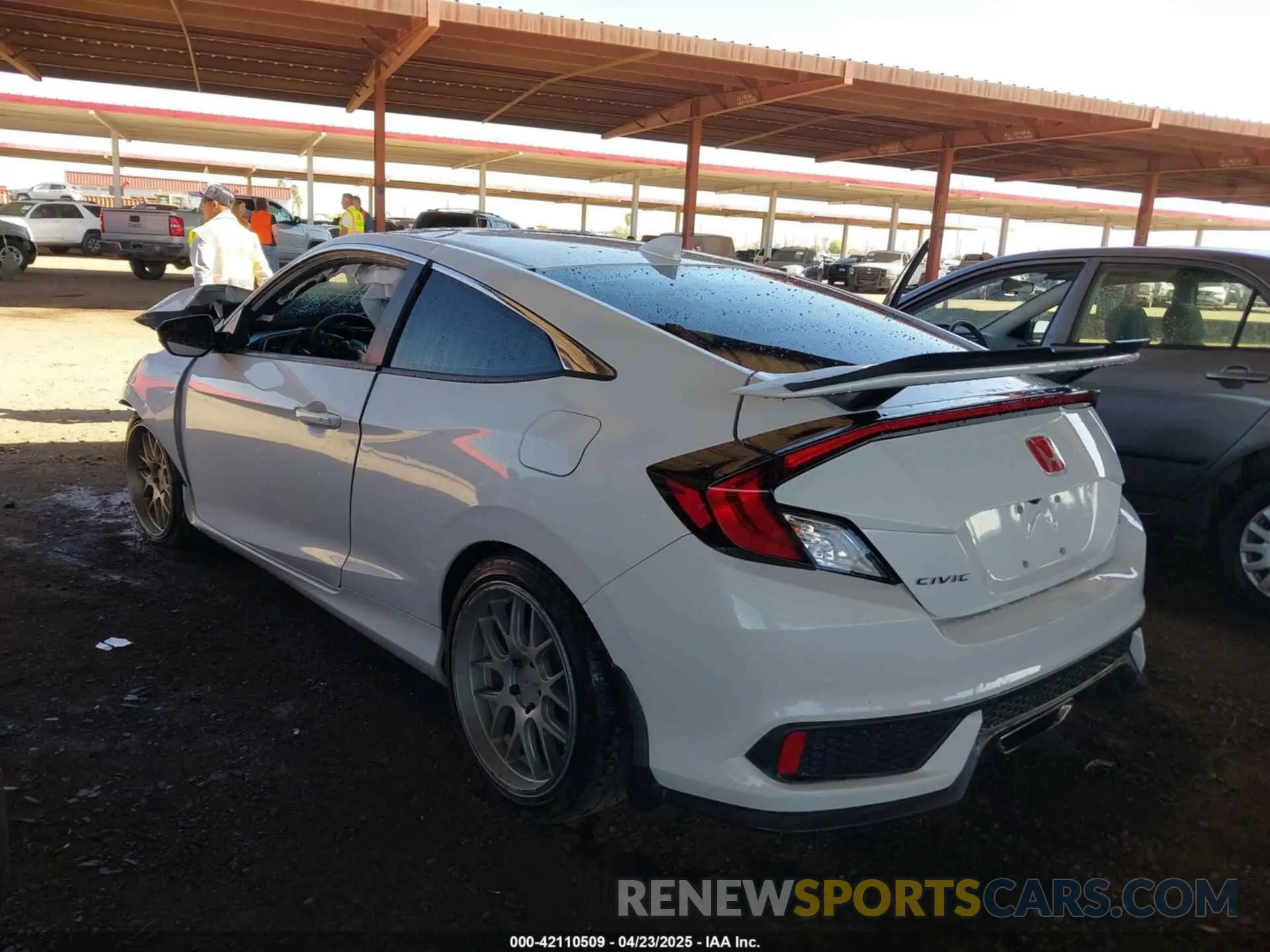 3 Photograph of a damaged car 2HGFC3A55KH755223 HONDA CIVIC SI 2019