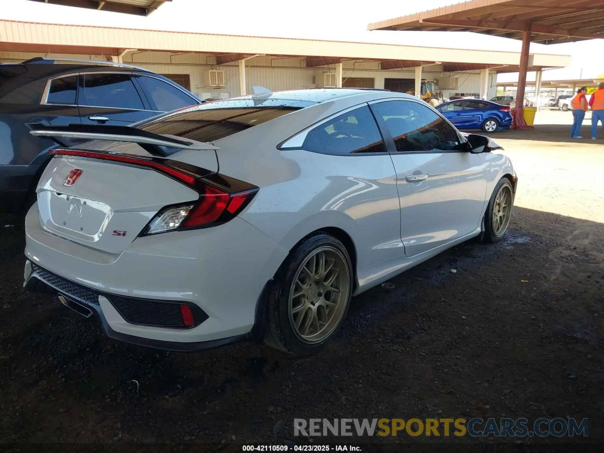 4 Photograph of a damaged car 2HGFC3A55KH755223 HONDA CIVIC SI 2019
