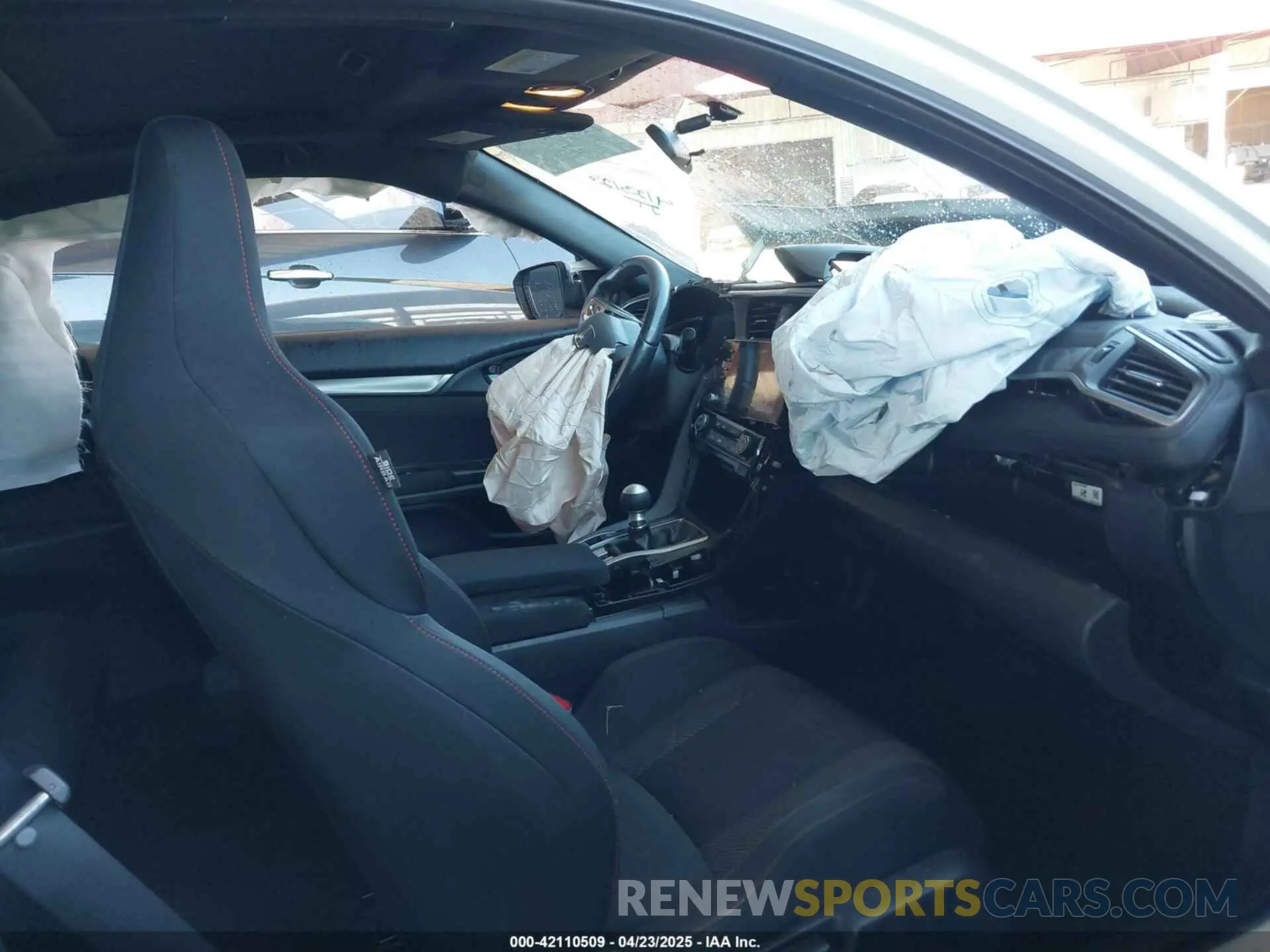 5 Photograph of a damaged car 2HGFC3A55KH755223 HONDA CIVIC SI 2019