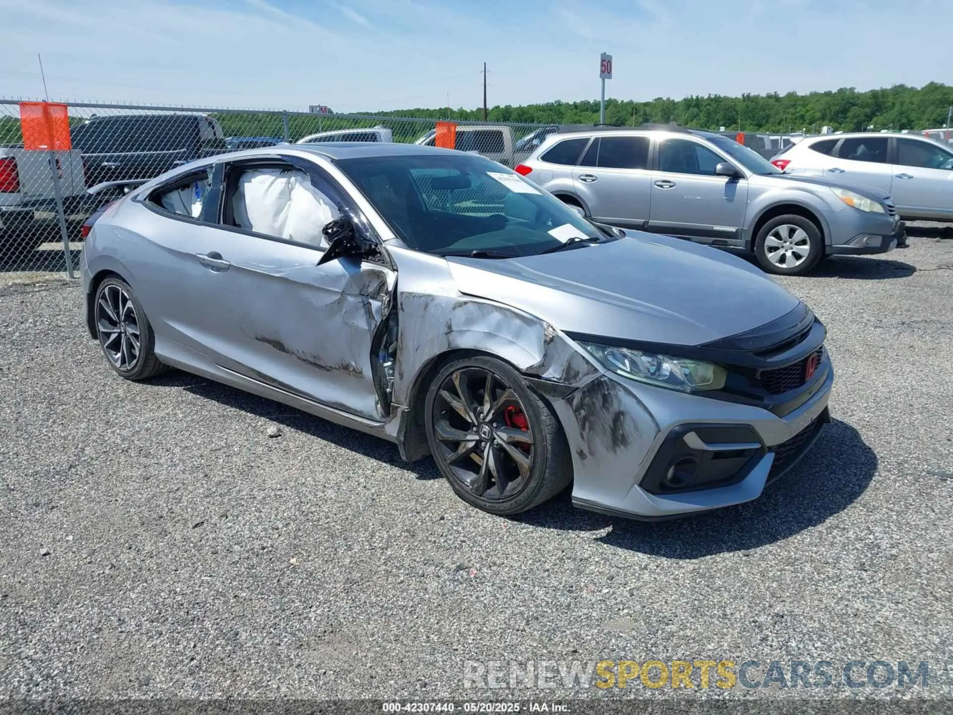 1 Photograph of a damaged car 2HGFC3A57KH753828 HONDA CIVIC SI 2019