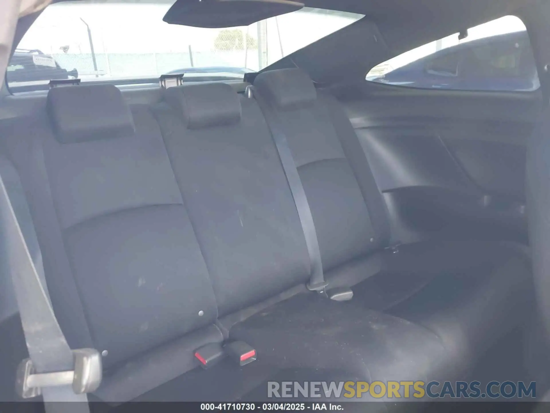 8 Photograph of a damaged car 2HGFC3A58KH751991 HONDA CIVIC SI 2019