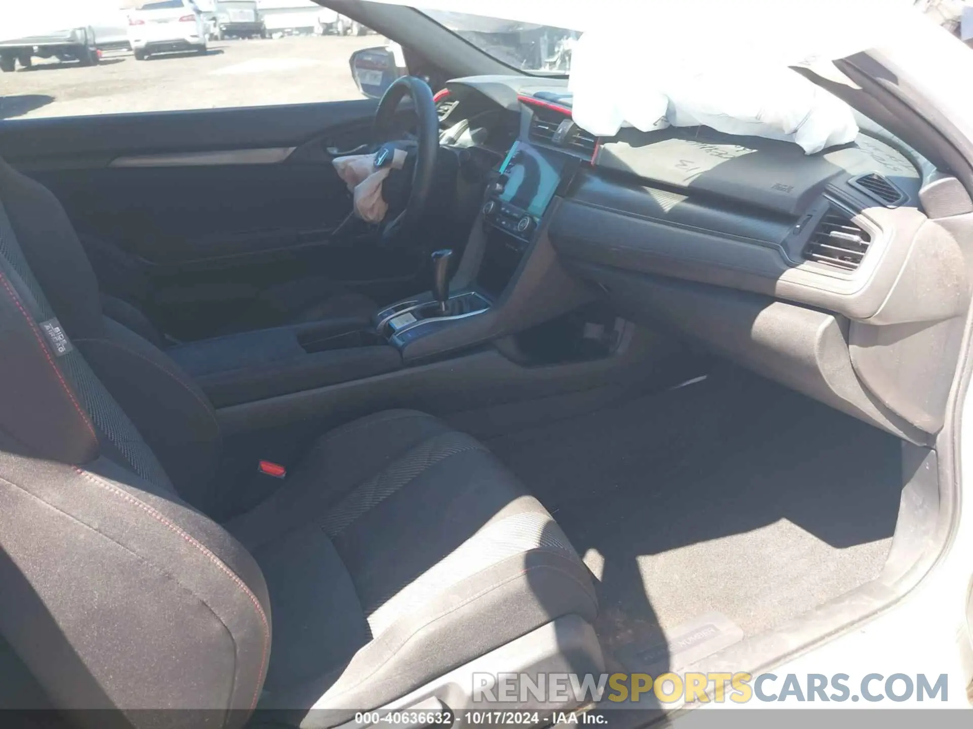 5 Photograph of a damaged car 2HGFC3A5XKH750647 HONDA CIVIC SI 2019