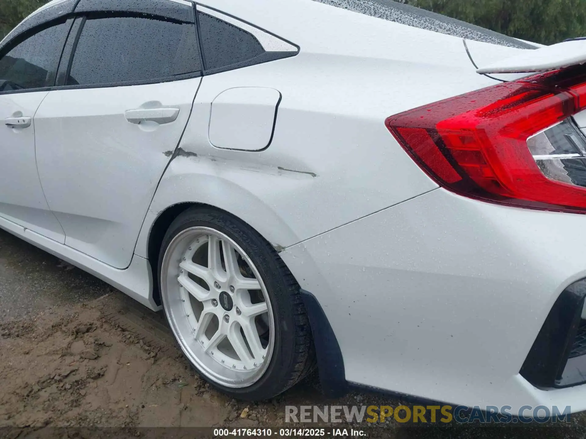 18 Photograph of a damaged car 2HGFC1E59LH707630 HONDA CIVIC SI 2020