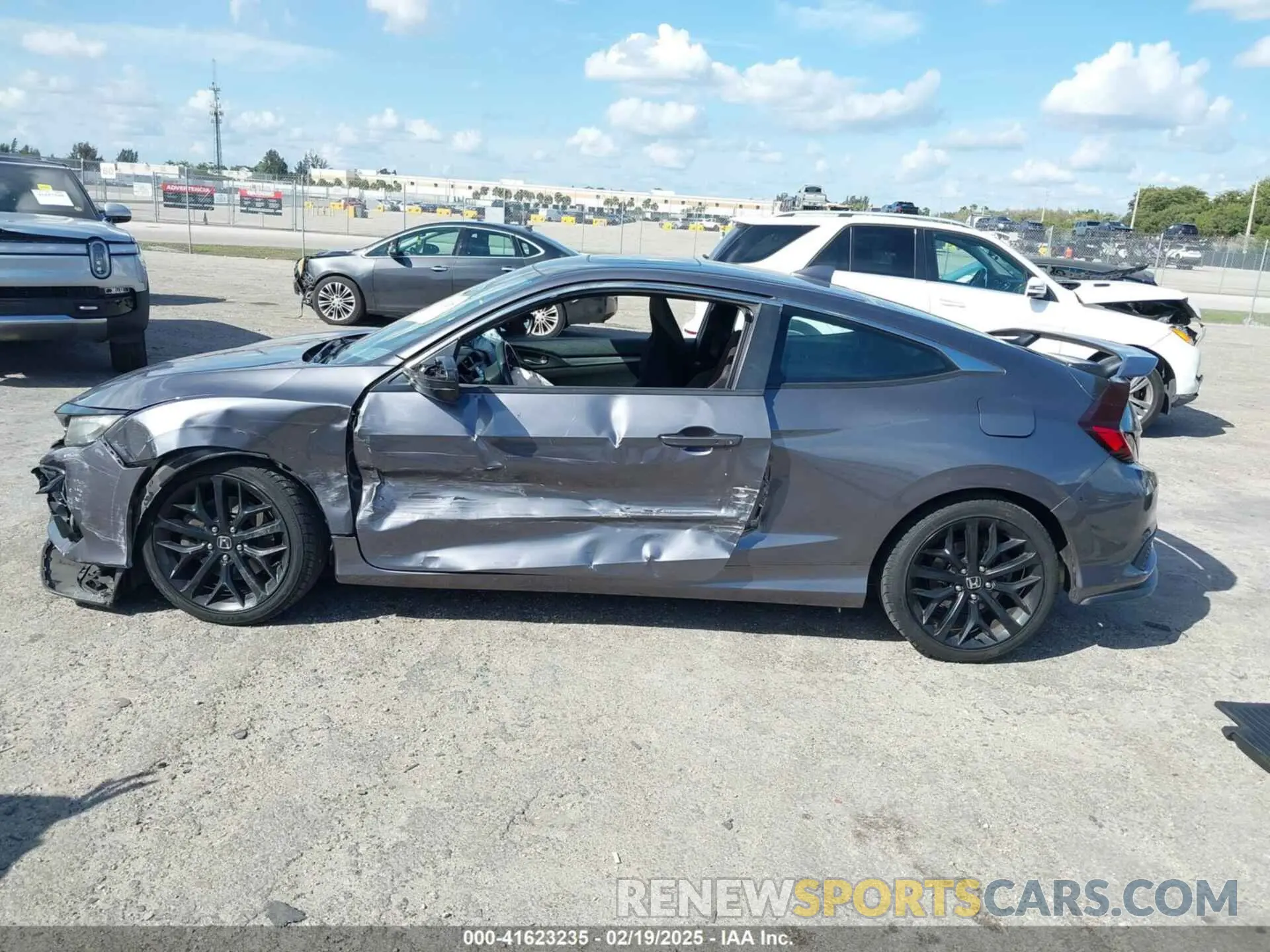 14 Photograph of a damaged car 2HGFC3A57LH750042 HONDA CIVIC SI 2020