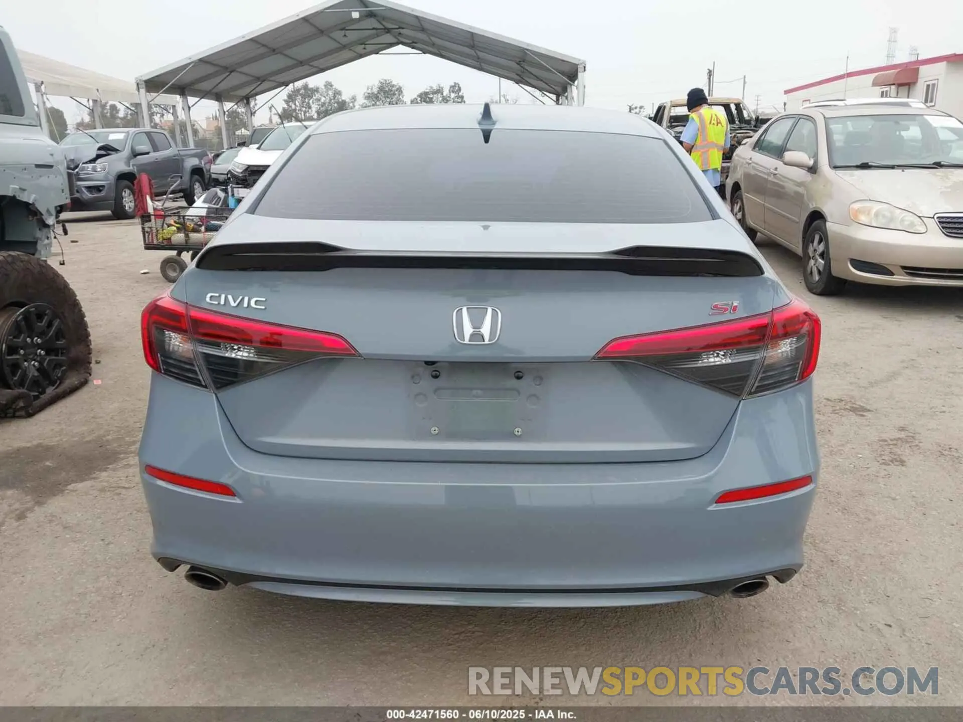 17 Photograph of a damaged car 2HGFE1E56NH473170 HONDA CIVIC SI 2022