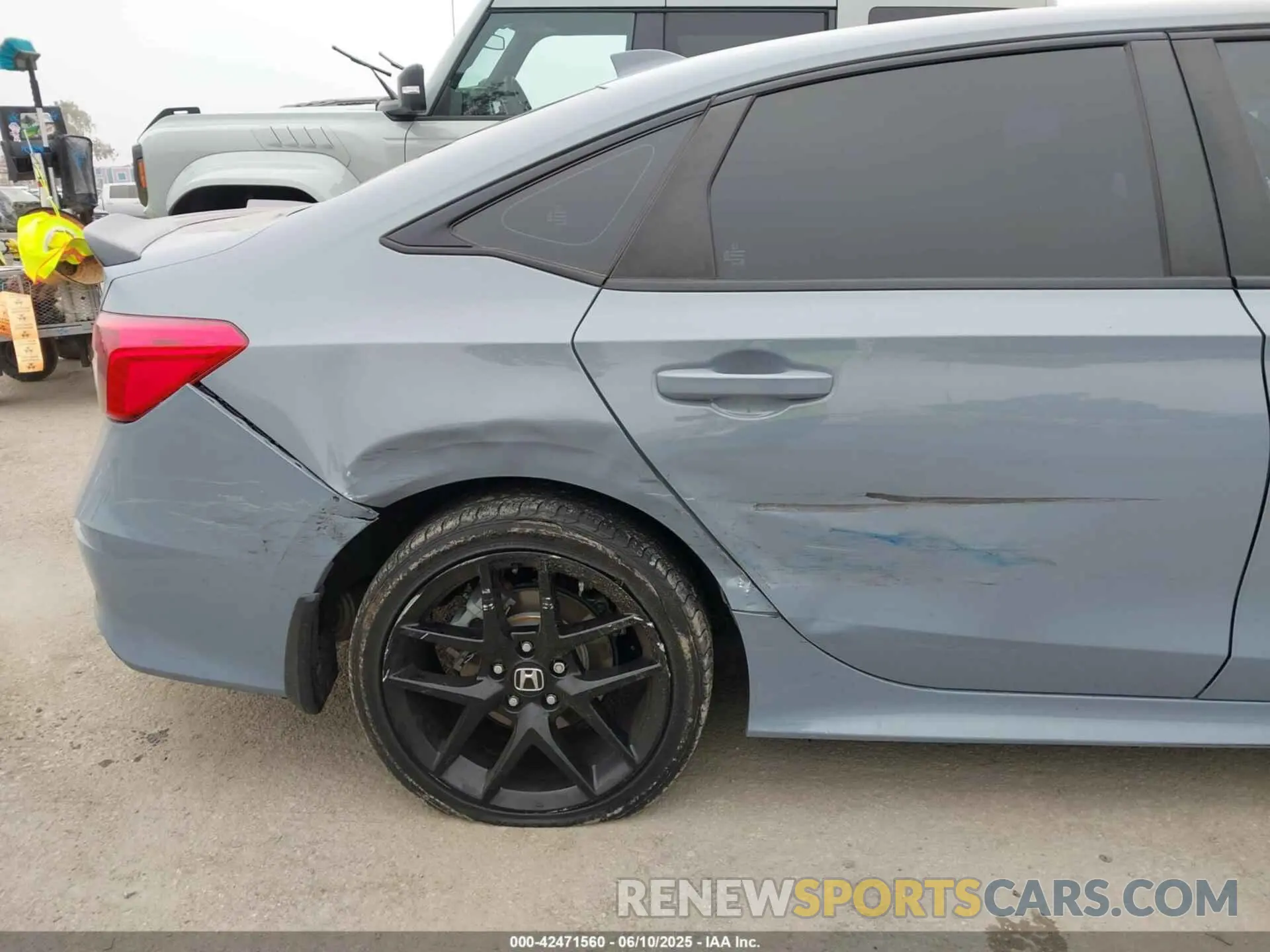19 Photograph of a damaged car 2HGFE1E56NH473170 HONDA CIVIC SI 2022