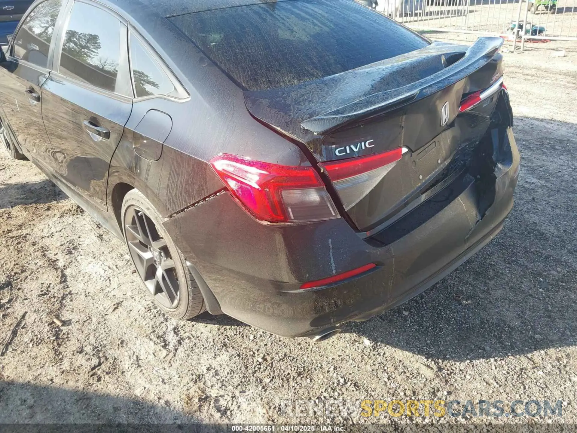 6 Photograph of a damaged car 2HGFE1E56NH477252 HONDA CIVIC SI 2022