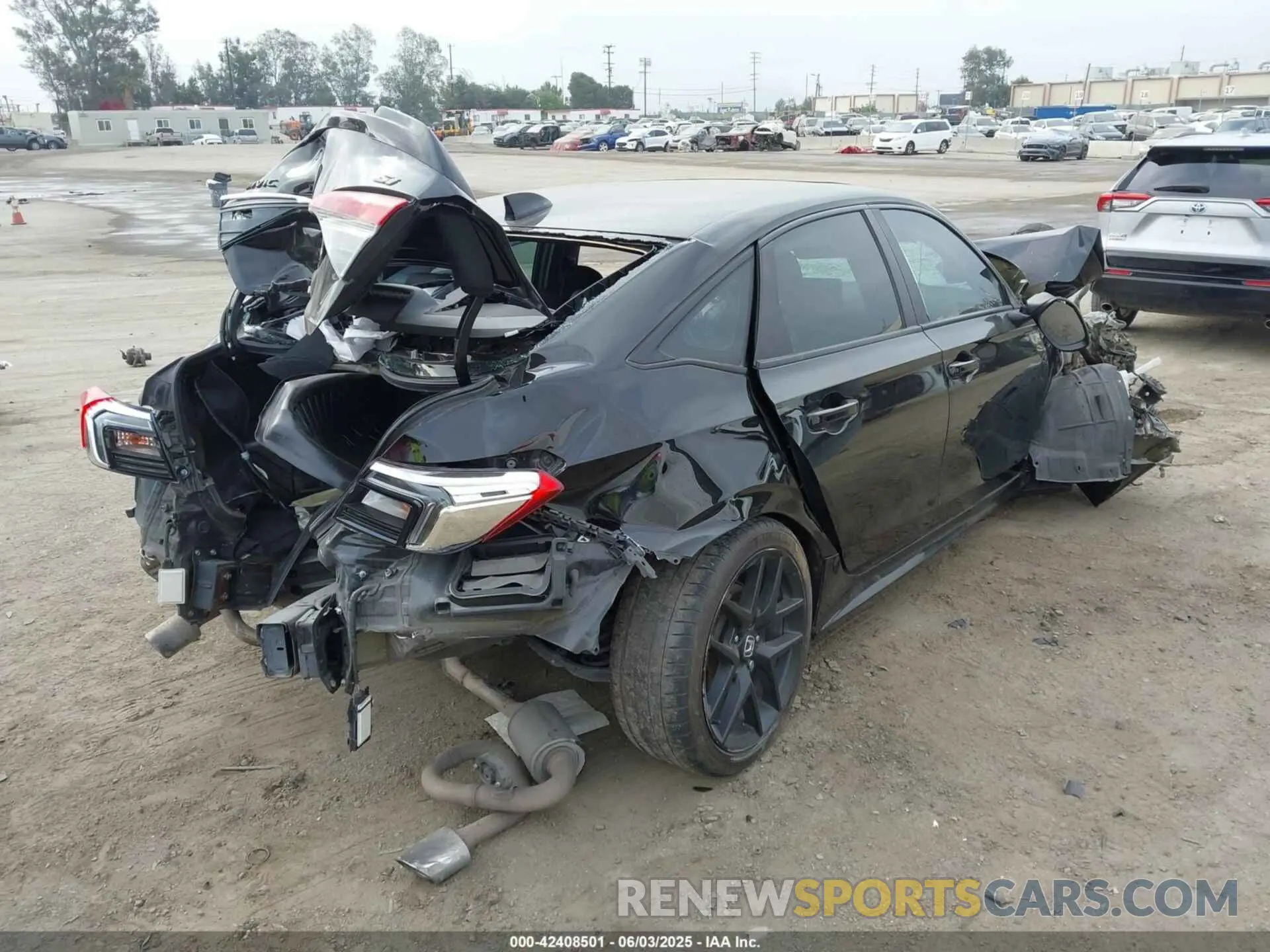 4 Photograph of a damaged car 2HGFE1E58NH473641 HONDA CIVIC SI 2022