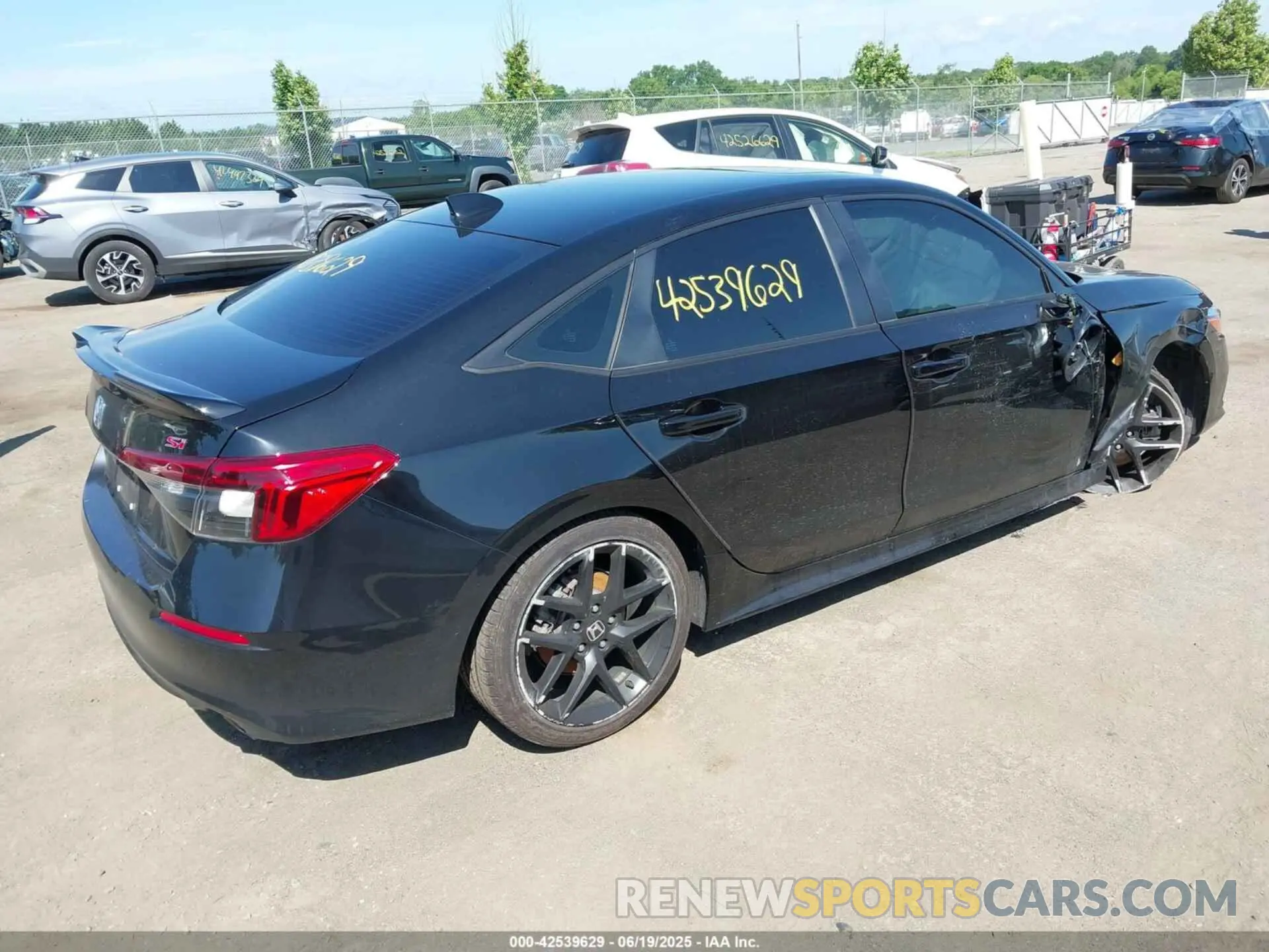 4 Photograph of a damaged car 2HGFE1E53RH472337 HONDA CIVIC SI 2024