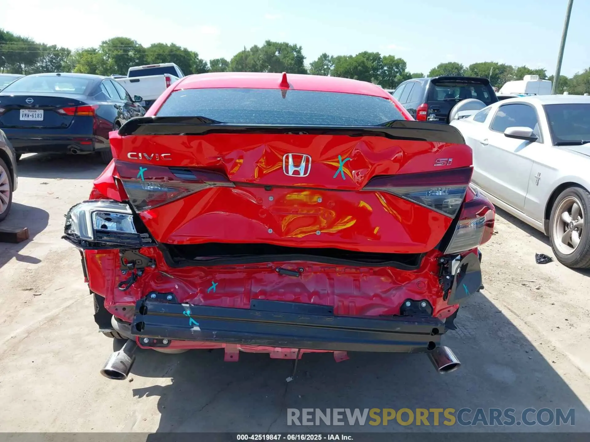 17 Photograph of a damaged car 2HGFE1E53SH471128 HONDA CIVIC SI 2025