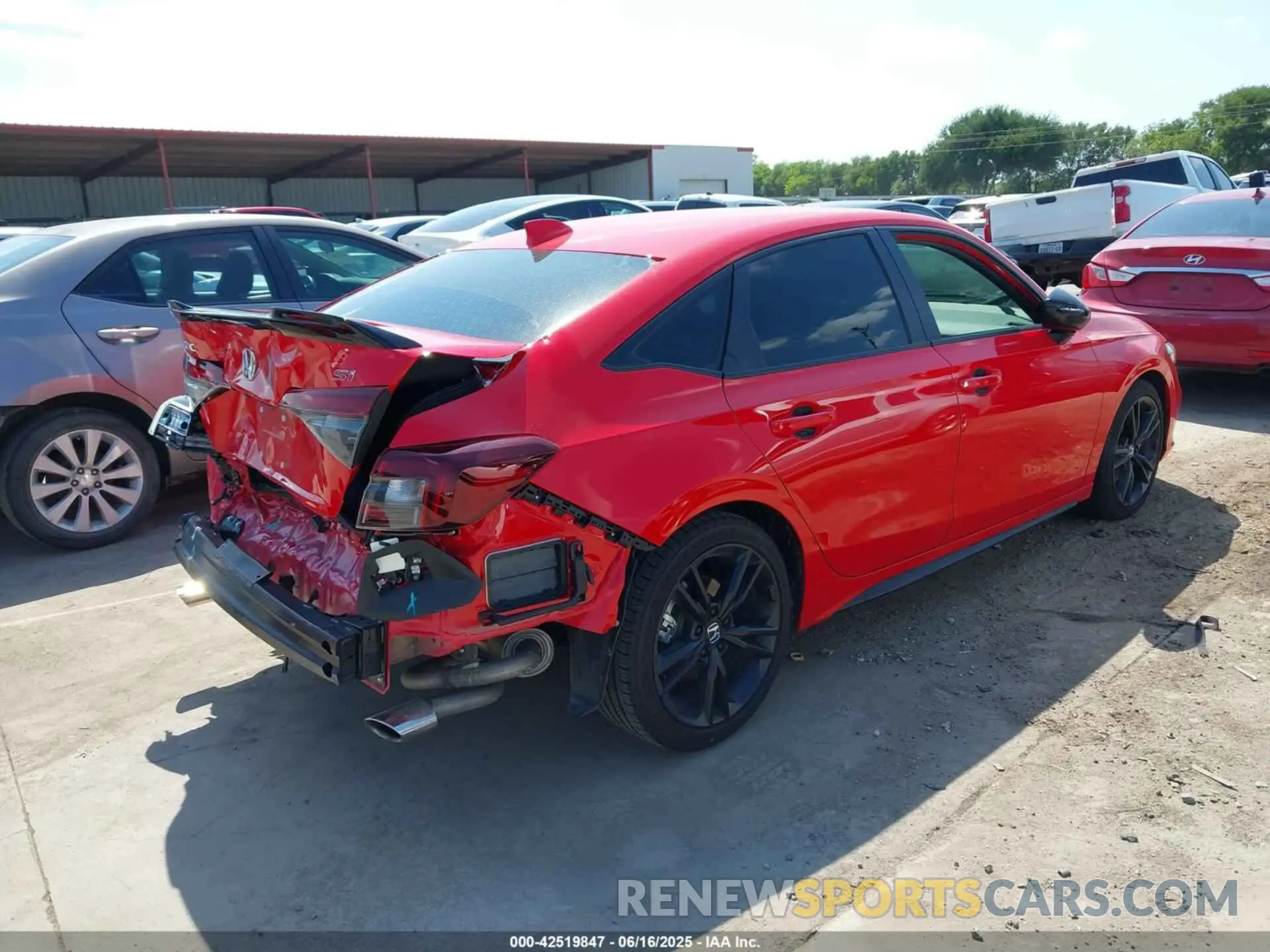 4 Photograph of a damaged car 2HGFE1E53SH471128 HONDA CIVIC SI 2025